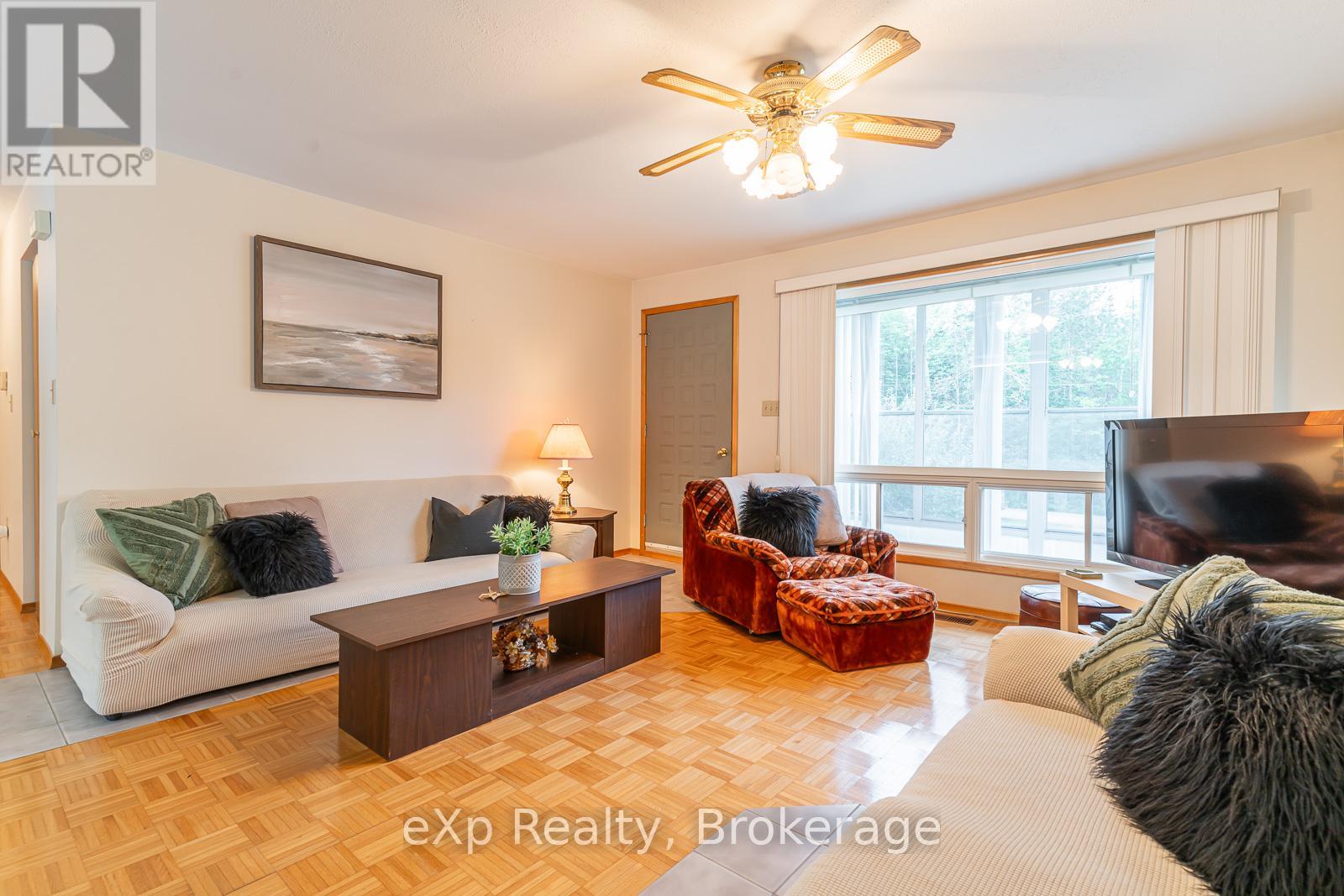 27 Bell Drive, Northern Bruce Peninsula, Ontario N0H 2T0 - Photo 9 - X12962118