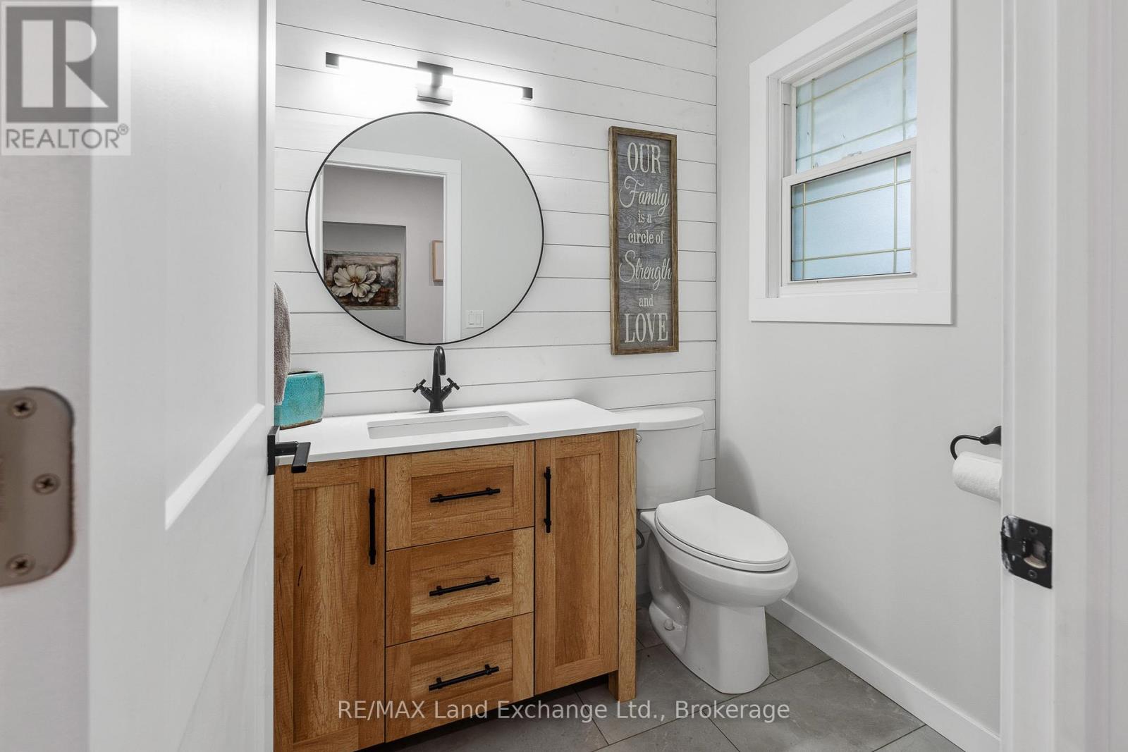 89 Concession 4 Road, Saugeen Shores, Ontario N0H 2C5 - Photo 6 - X12976478