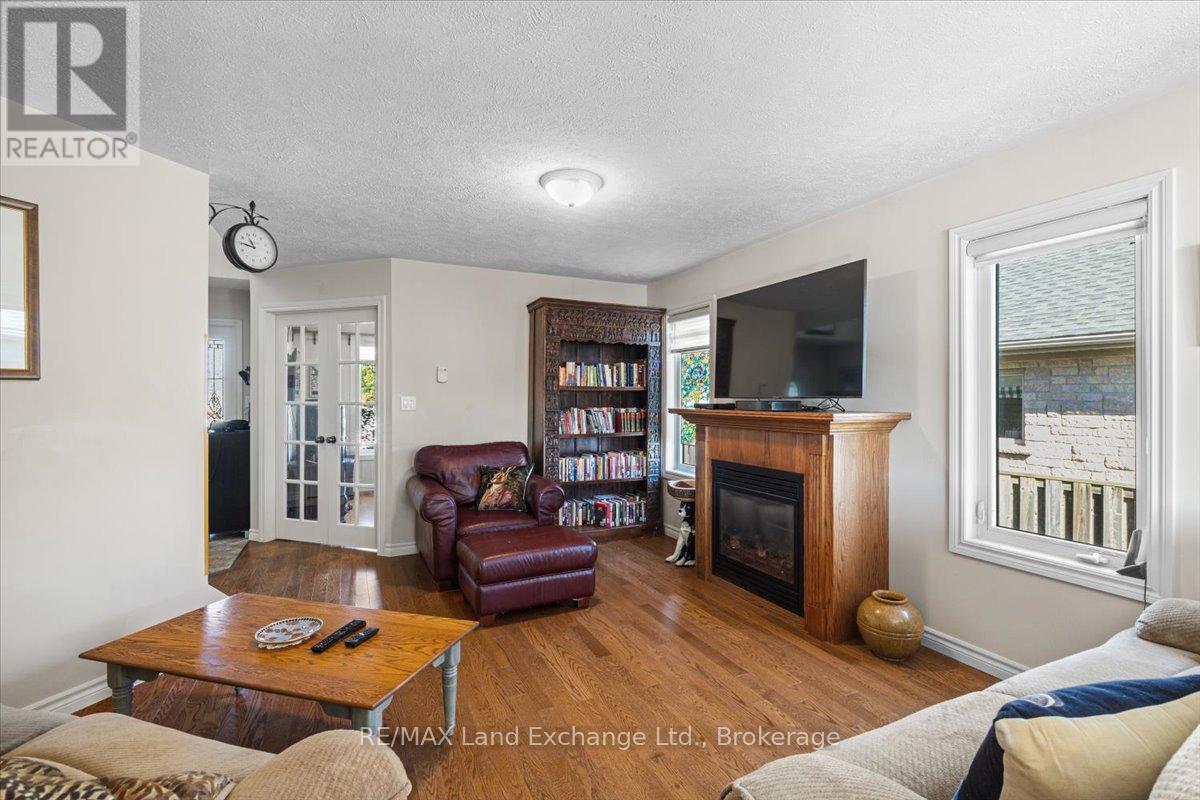903 Highland Street, Saugeen Shores, Ontario N0H 2C2 - Photo 8 - X12977906