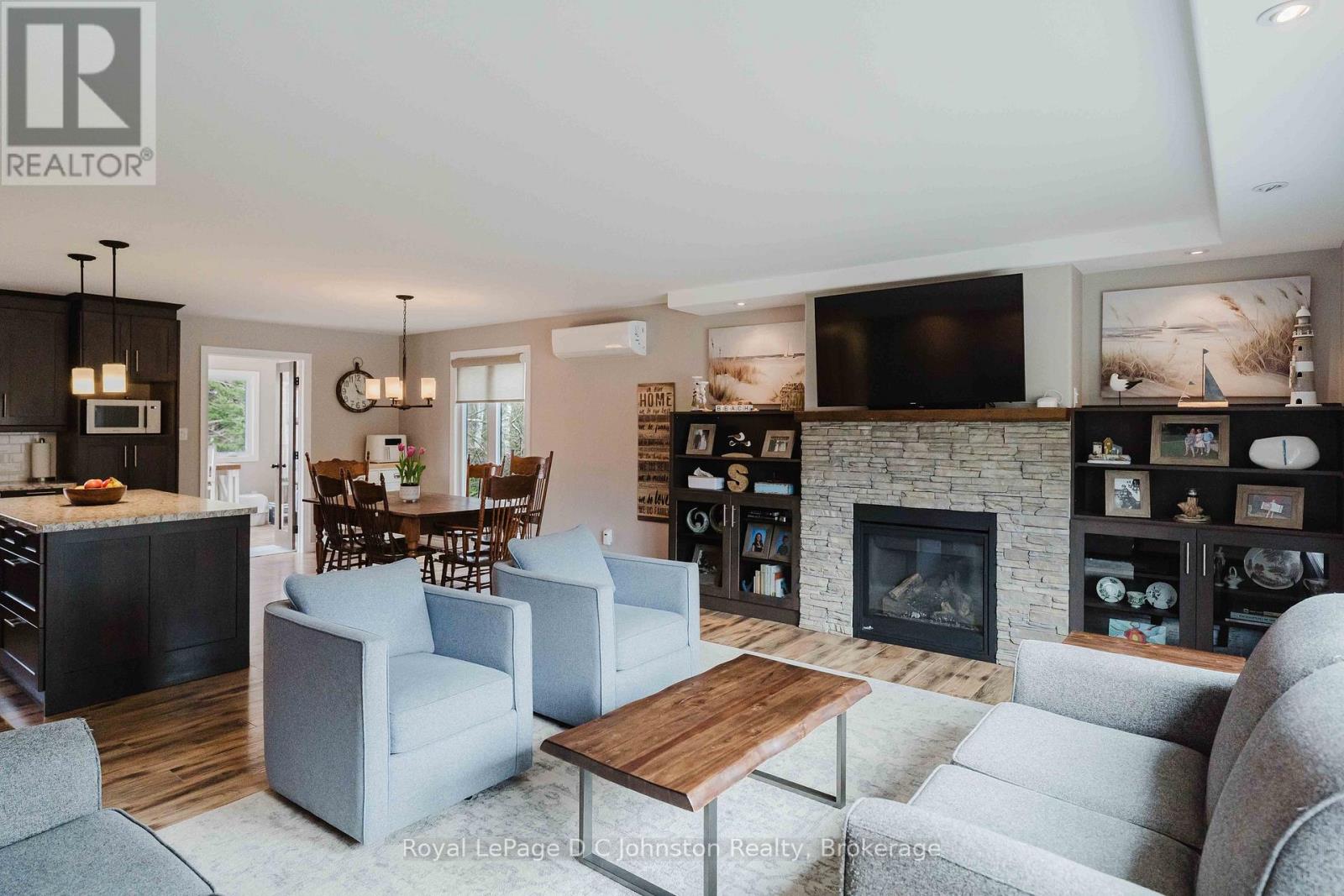 334 Tyendinaga Drive, Saugeen Shores, Ontario N0H 2L0 - Photo 8 - X12978740