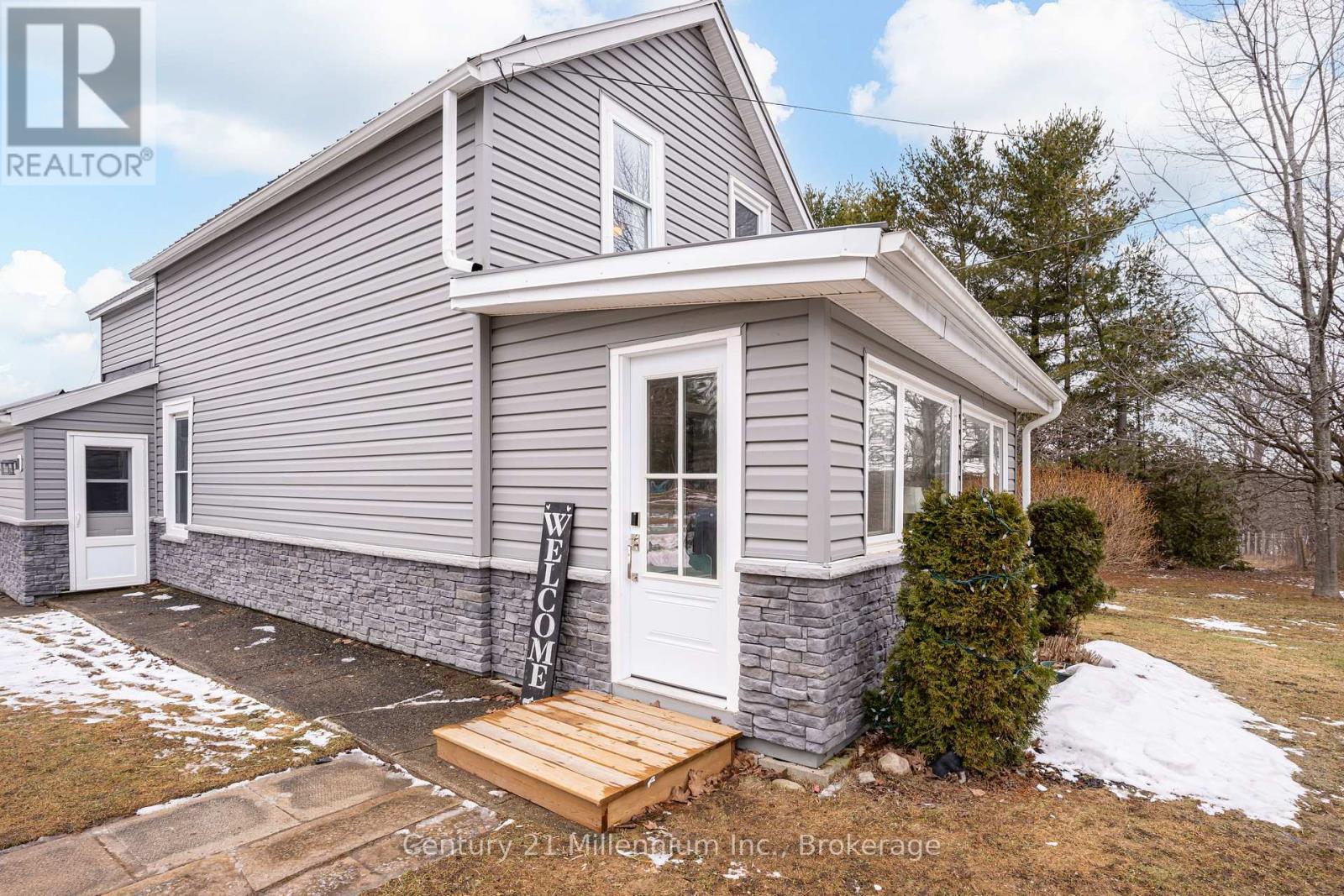 441090 Elm Street, Georgian Bluffs, Ontario N0H 2T0 - Photo 1 - X12982590