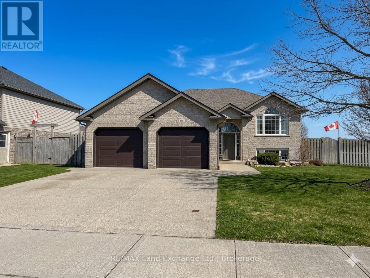 161 Stickel Street, Saugeen Shores, Ontario N0H 2C1 - Photo 1 - X12985334