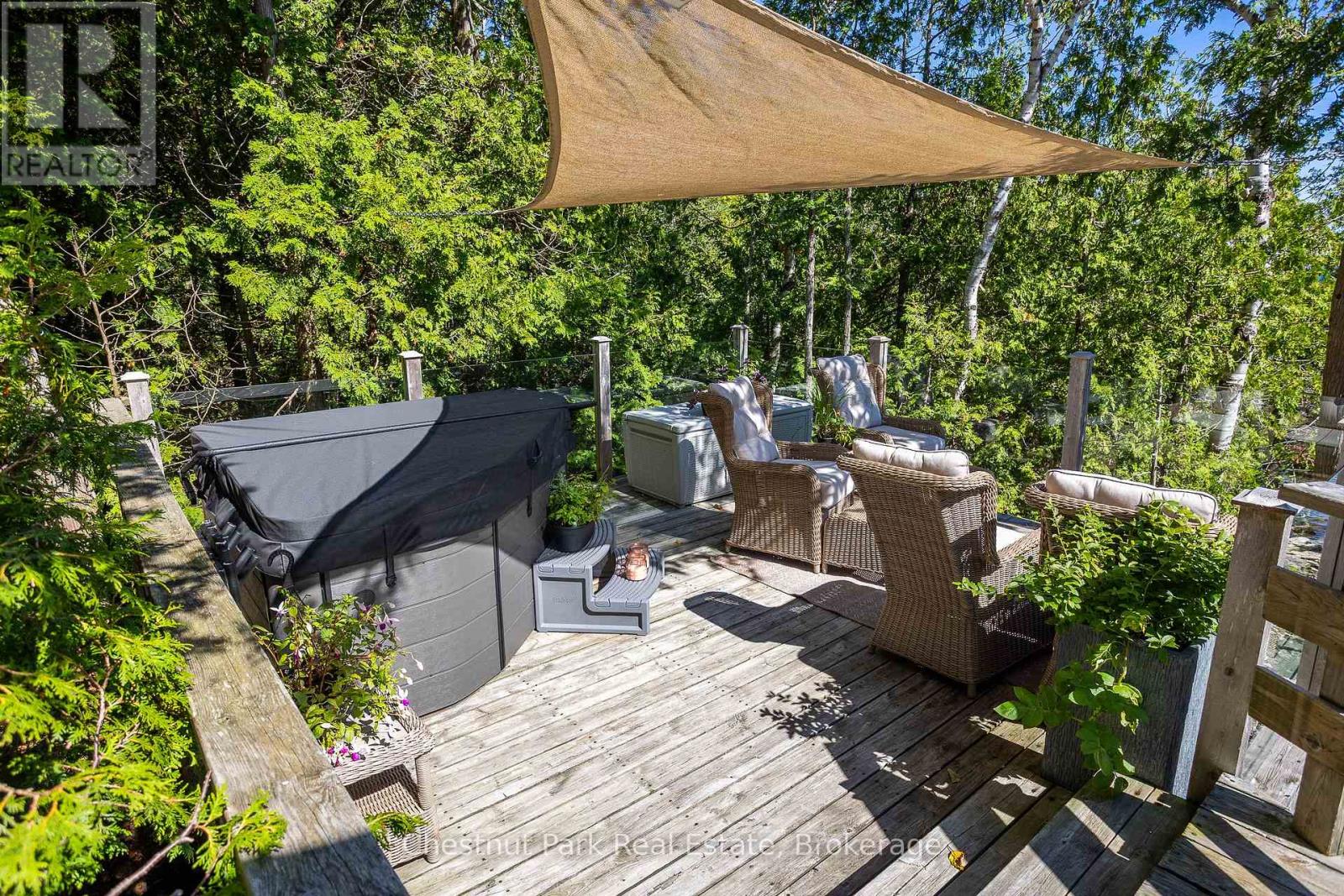 67 Grant Watson Drive, Northern Bruce Peninsula, Ontario N0H 2R0 - Photo 4 - X12995478