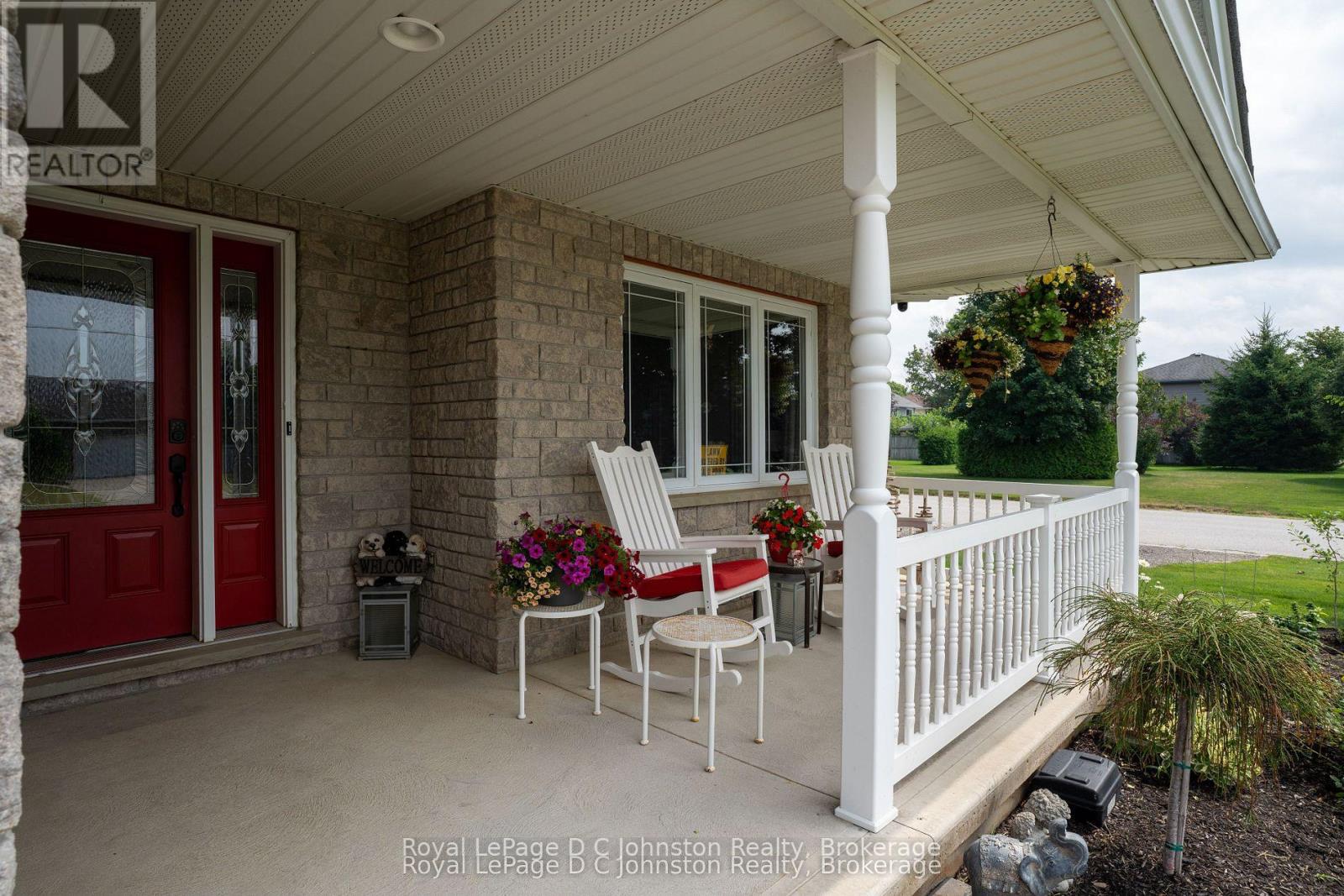 477 Buckby Lane, Saugeen Shores, Ontario N0H 2C1 - Photo 3 - X12996942