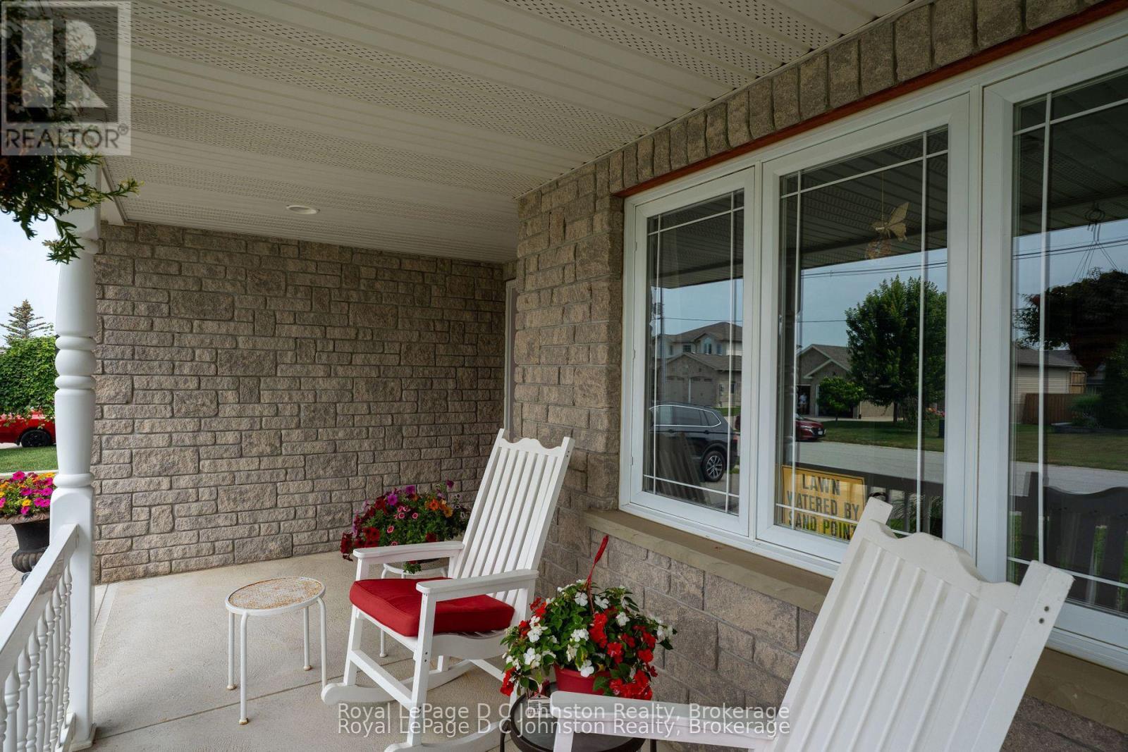 477 Buckby Lane, Saugeen Shores, Ontario N0H 2C1 - Photo 4 - X12996942