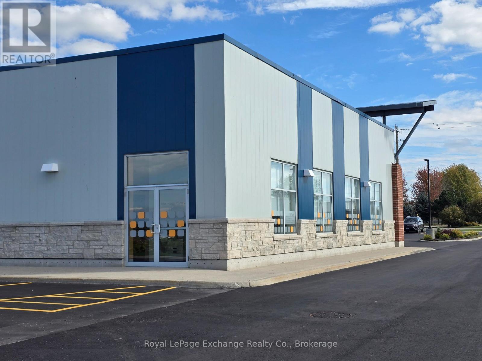 Unit 1 - 1246-B Goderich (Highway 21) Street N, Saugeen Shores, Ontario N0H 2C5 - Photo 3 - X13026388