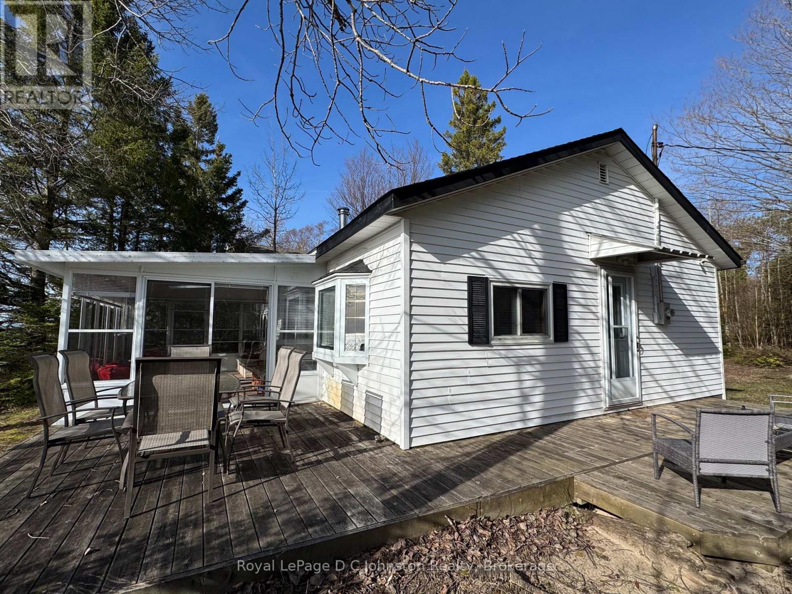 251 Bruce 13 Road, Native Leased Lands, Ontario N0H 2L0 - Photo 3 - X13048434