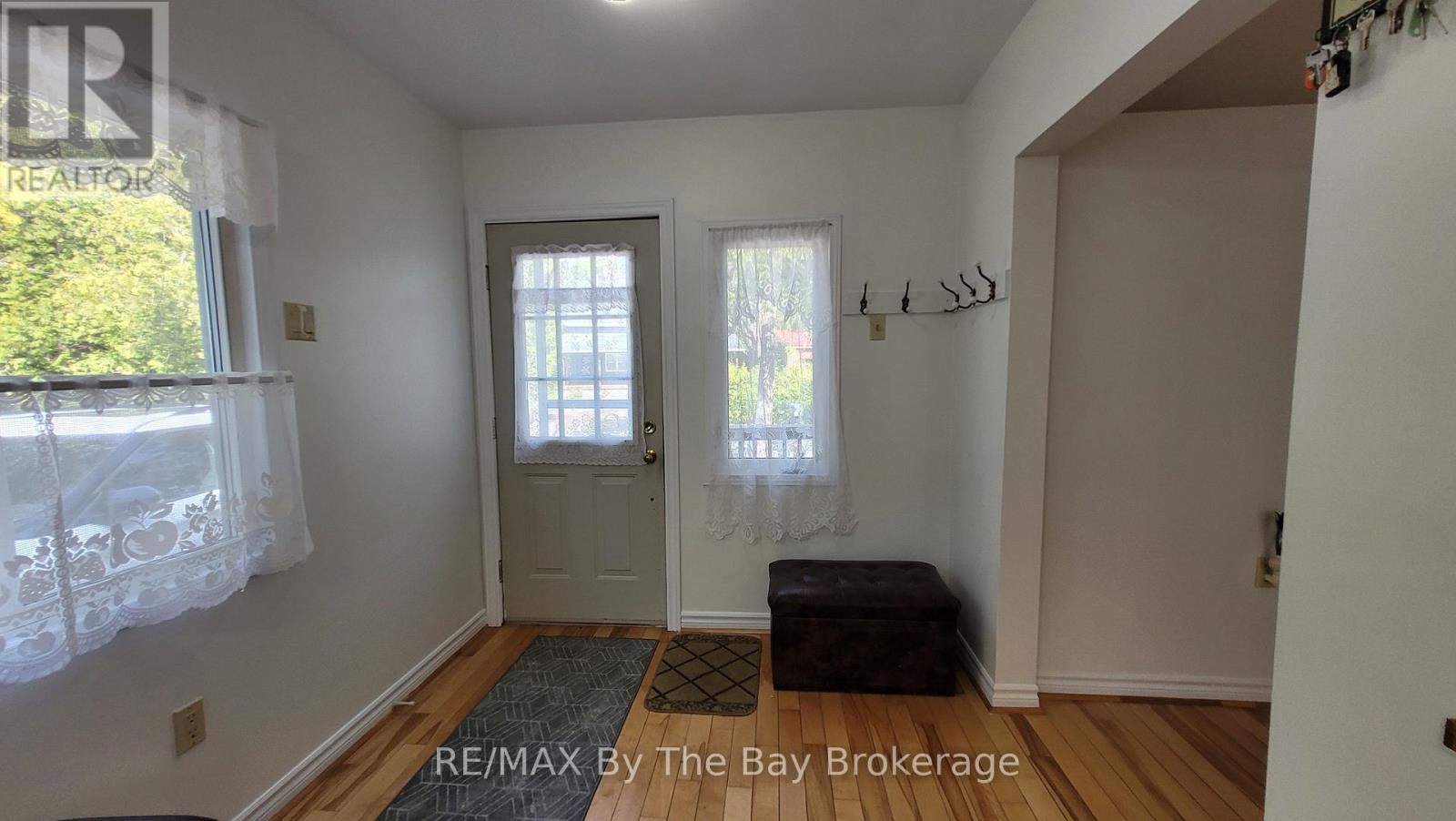 1120 King Edward Avenue, South Bruce Peninsula, Ontario N0H 2G0 - Photo 3 - X13051386