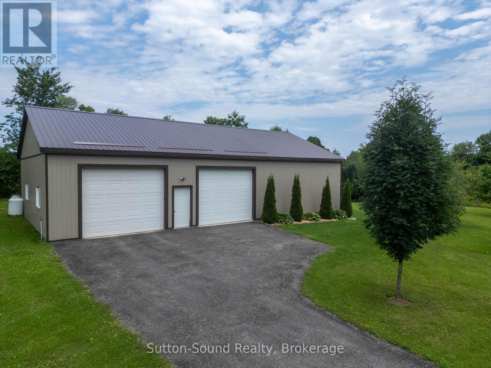 442513 21 Concession, Georgian Bluffs, Ontario N0H 2T0 - Photo 2 - X13056174