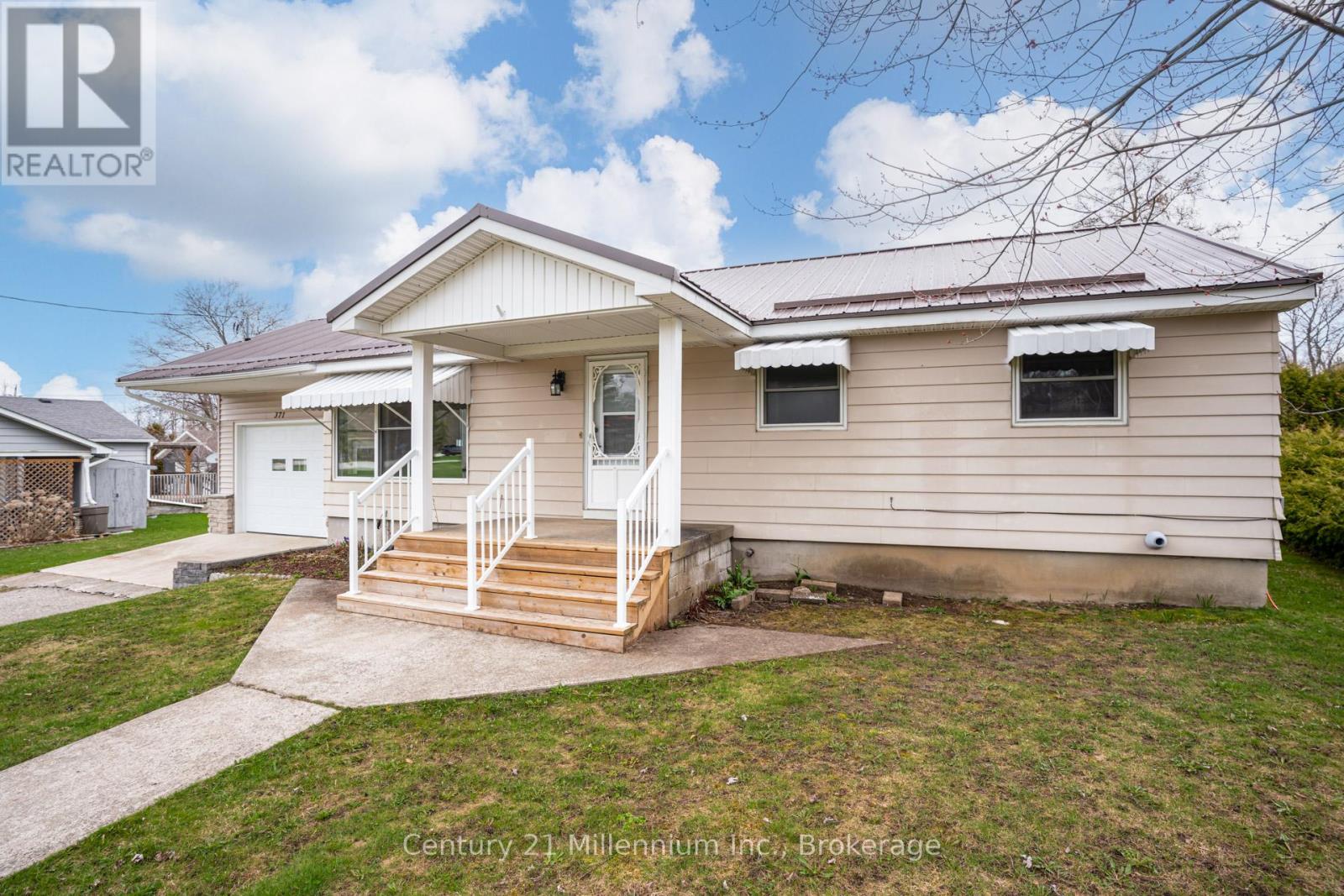 371 Hunter Street, South Bruce Peninsula, Ontario N0H 2T0 - Photo 2 - X13067734