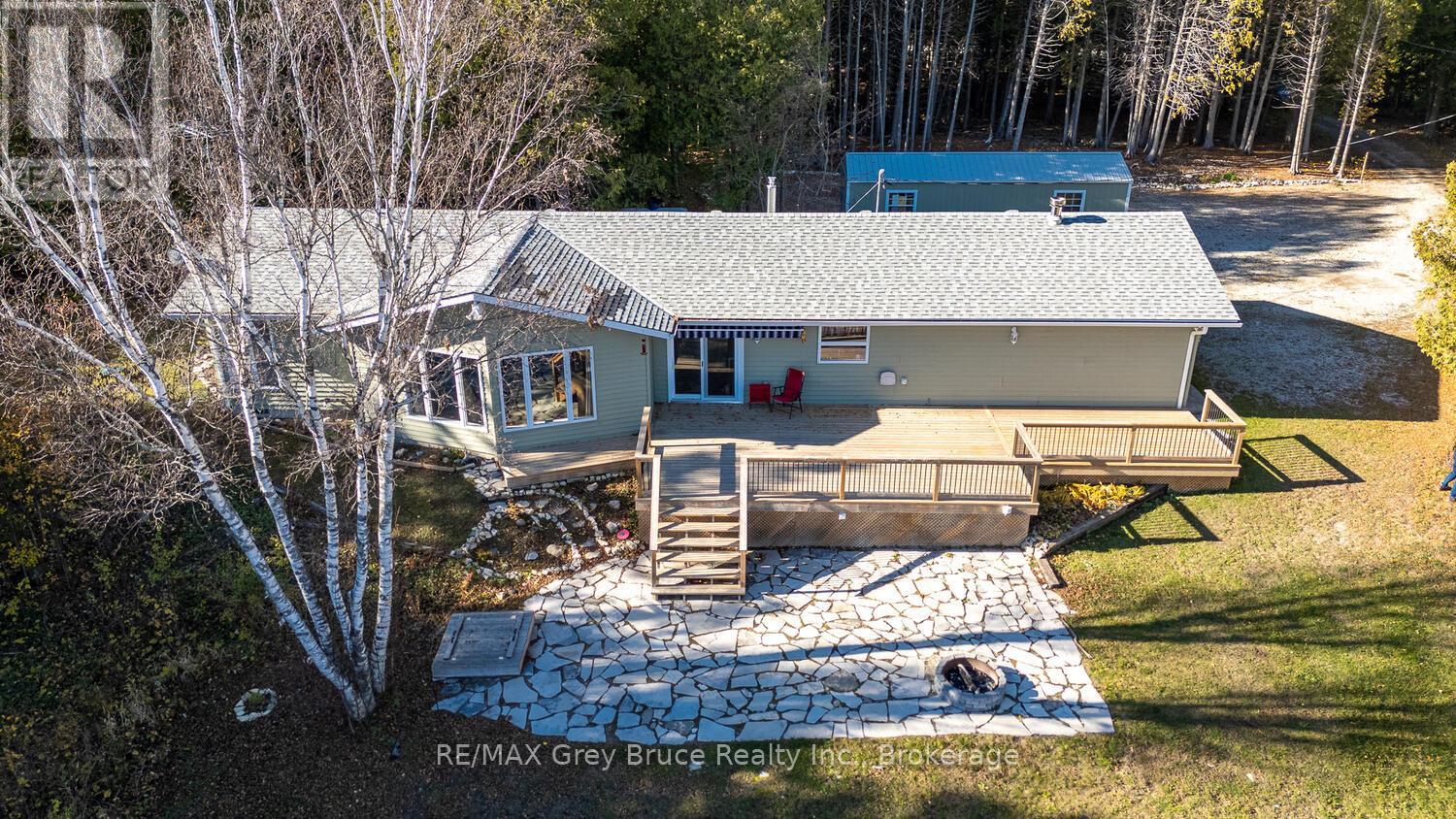 109 Widgeon Cove Road, Northern Bruce Peninsula, Ontario N0H 2T0 - Photo 2 - X13077128