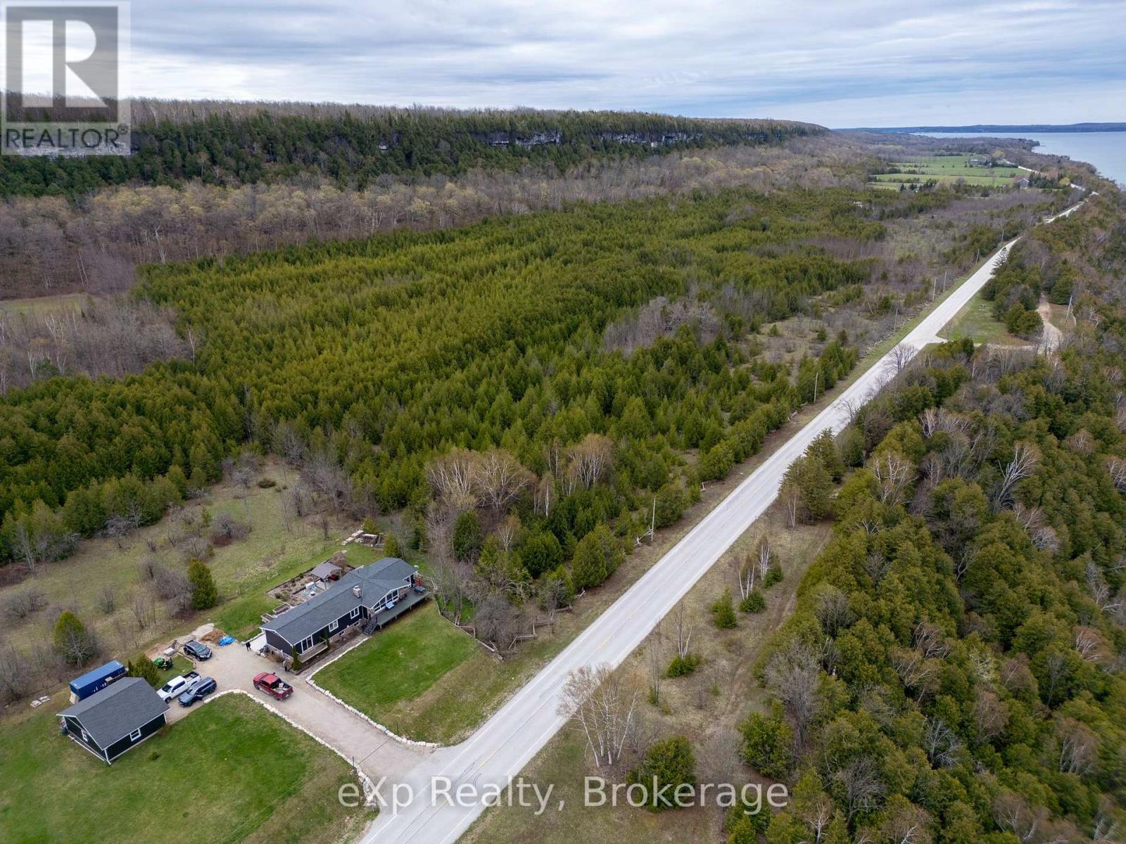 502754 Grey Road 1, Georgian Bluffs, Ontario N0H 2T0 - Photo 3 - X13105504
