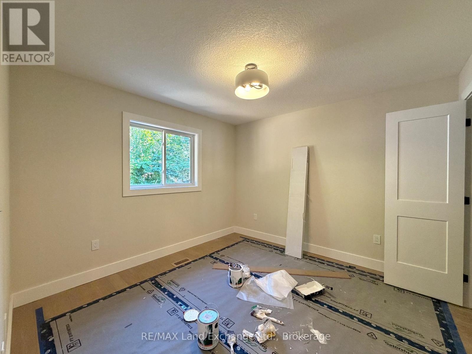 617 Hilker Street, Saugeen Shores, Ontario N0H 2C4 - Photo 4 - X13112932