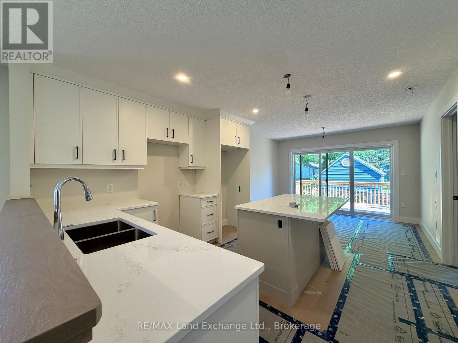 617 Hilker Street, Saugeen Shores, Ontario N0H 2C4 - Photo 6 - X13112932