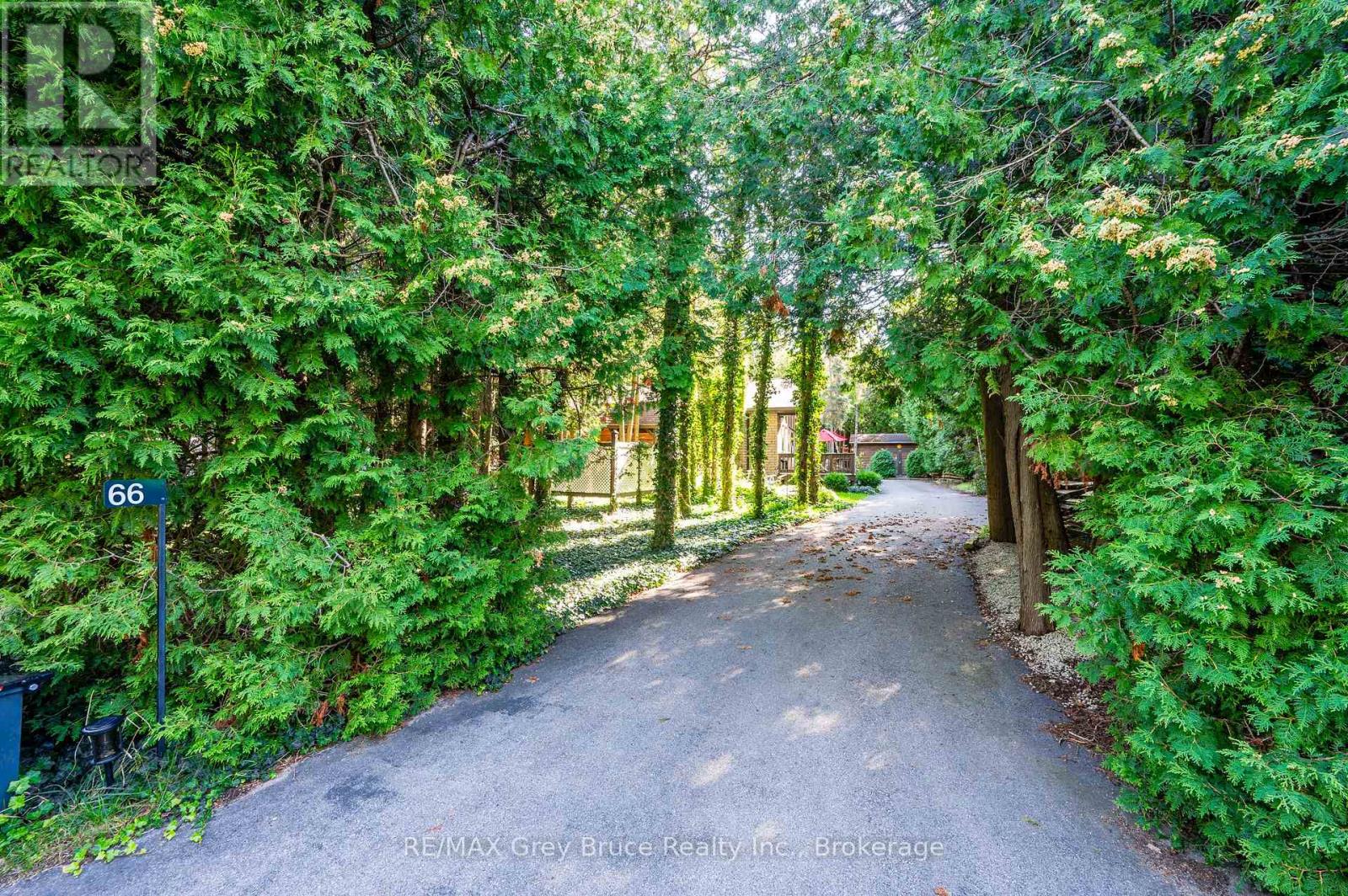 66 Harpur Drive, Northern Bruce Peninsula, Ontario N0H 2R0 - Photo 3 - X13119306