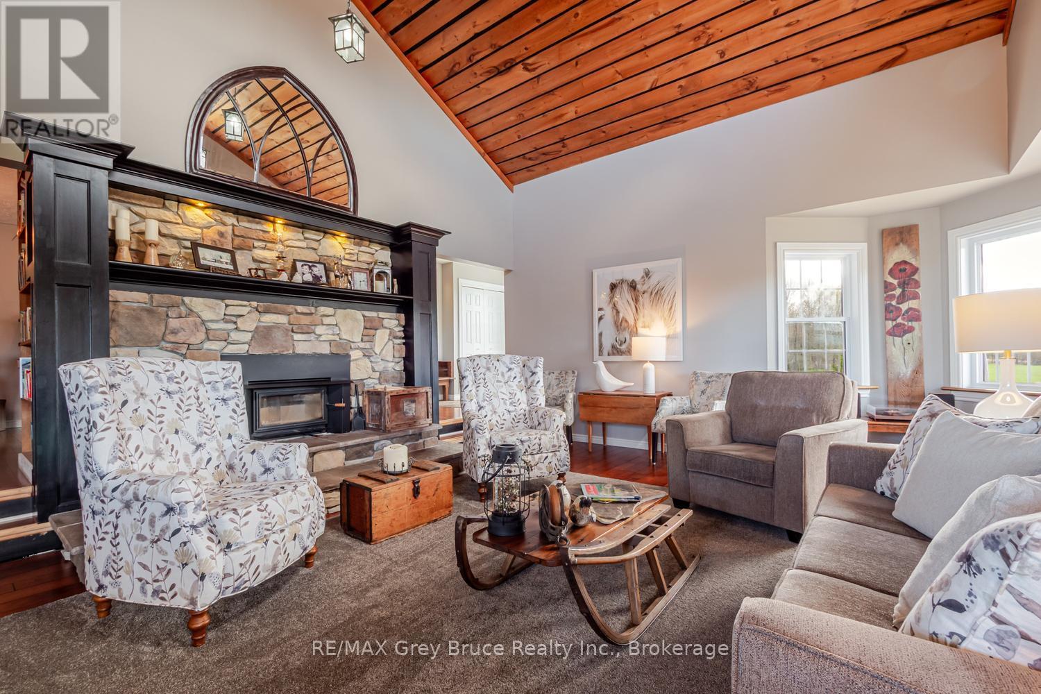 130483 Gleason Lake Road, Georgian Bluffs, Ontario N0H 2T0 - Photo 1 - X13125478