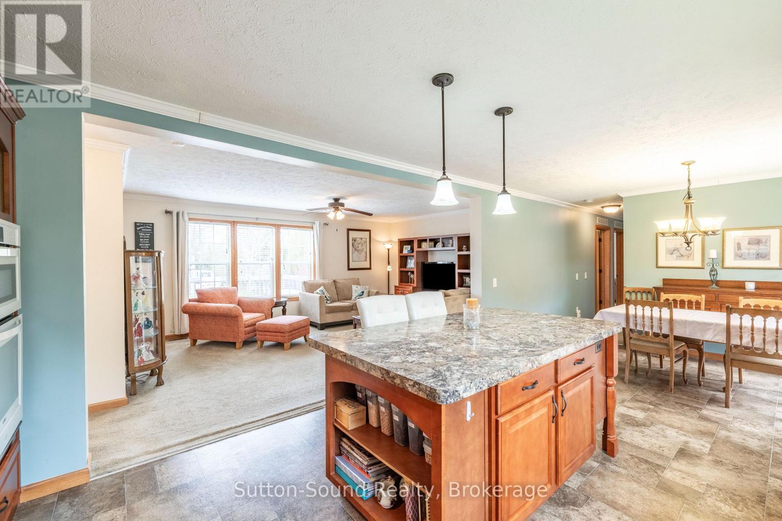 21 Cardinal Avenue, South Bruce Peninsula, Ontario N0H 2T0 - Photo 7 - X13126210
