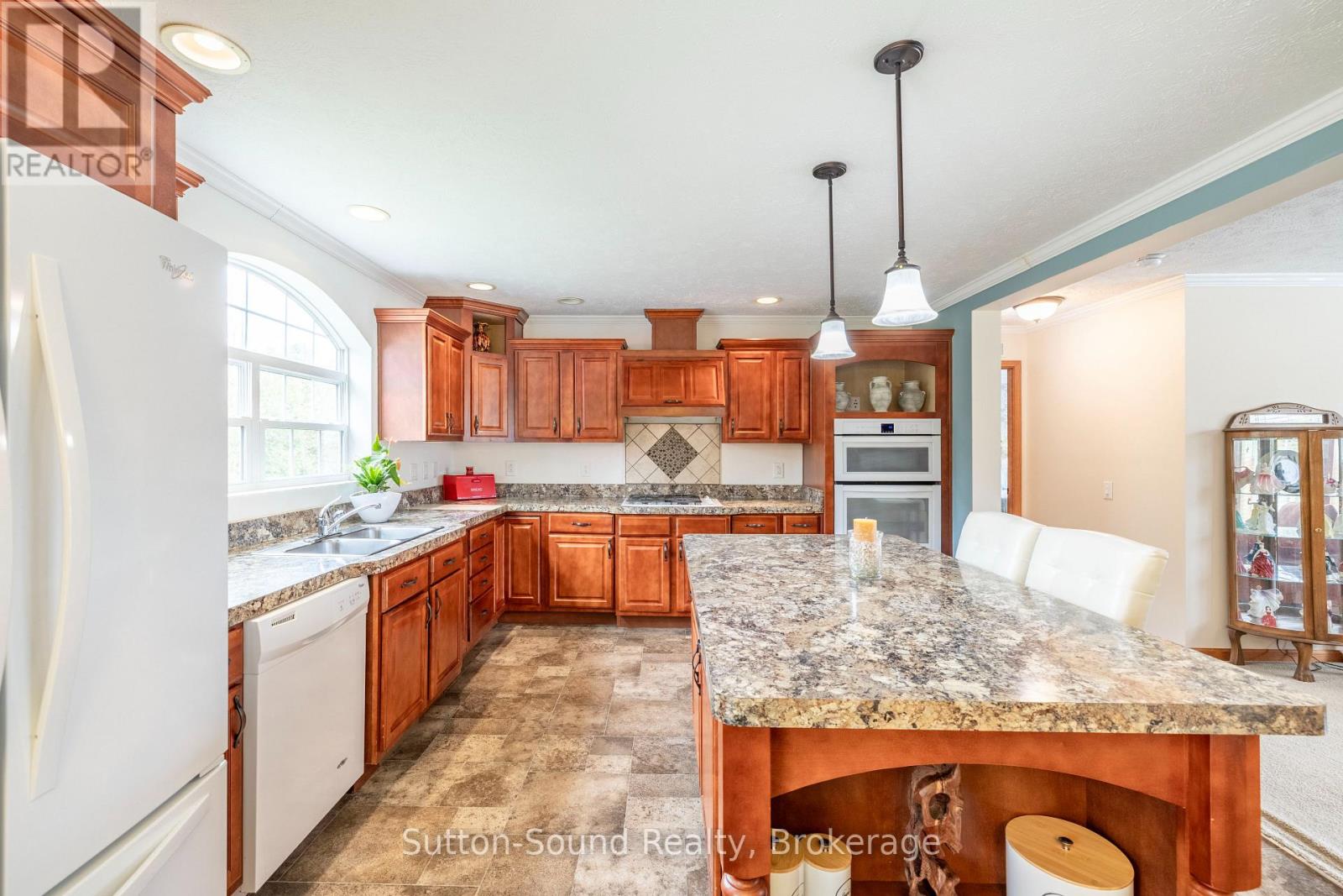 21 Cardinal Avenue, South Bruce Peninsula, Ontario N0H 2T0 - Photo 8 - X13126210