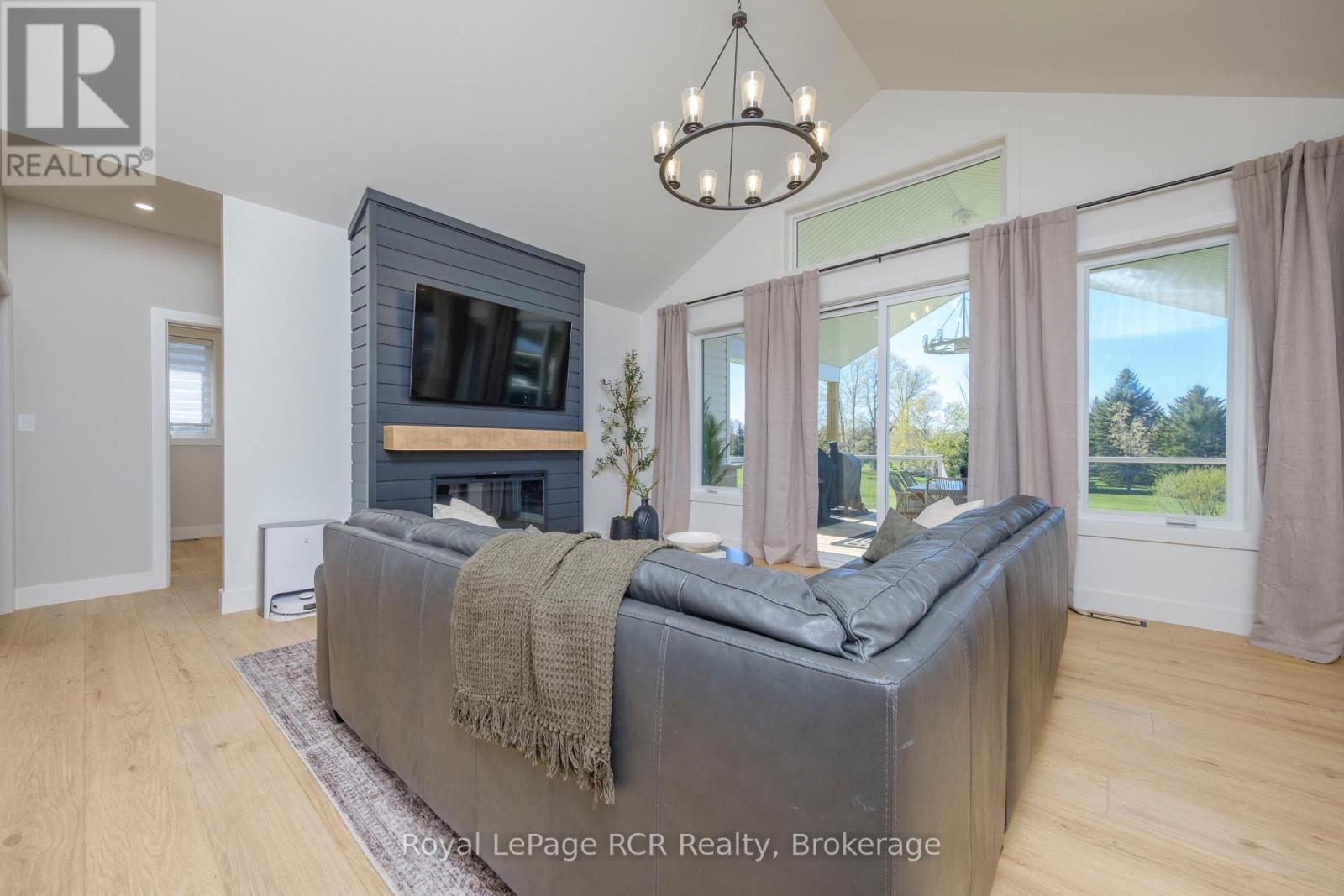22 Nickason Drive, Arran-Elderslie, Ontario N0H 1A0 - Photo 5 - X13130086