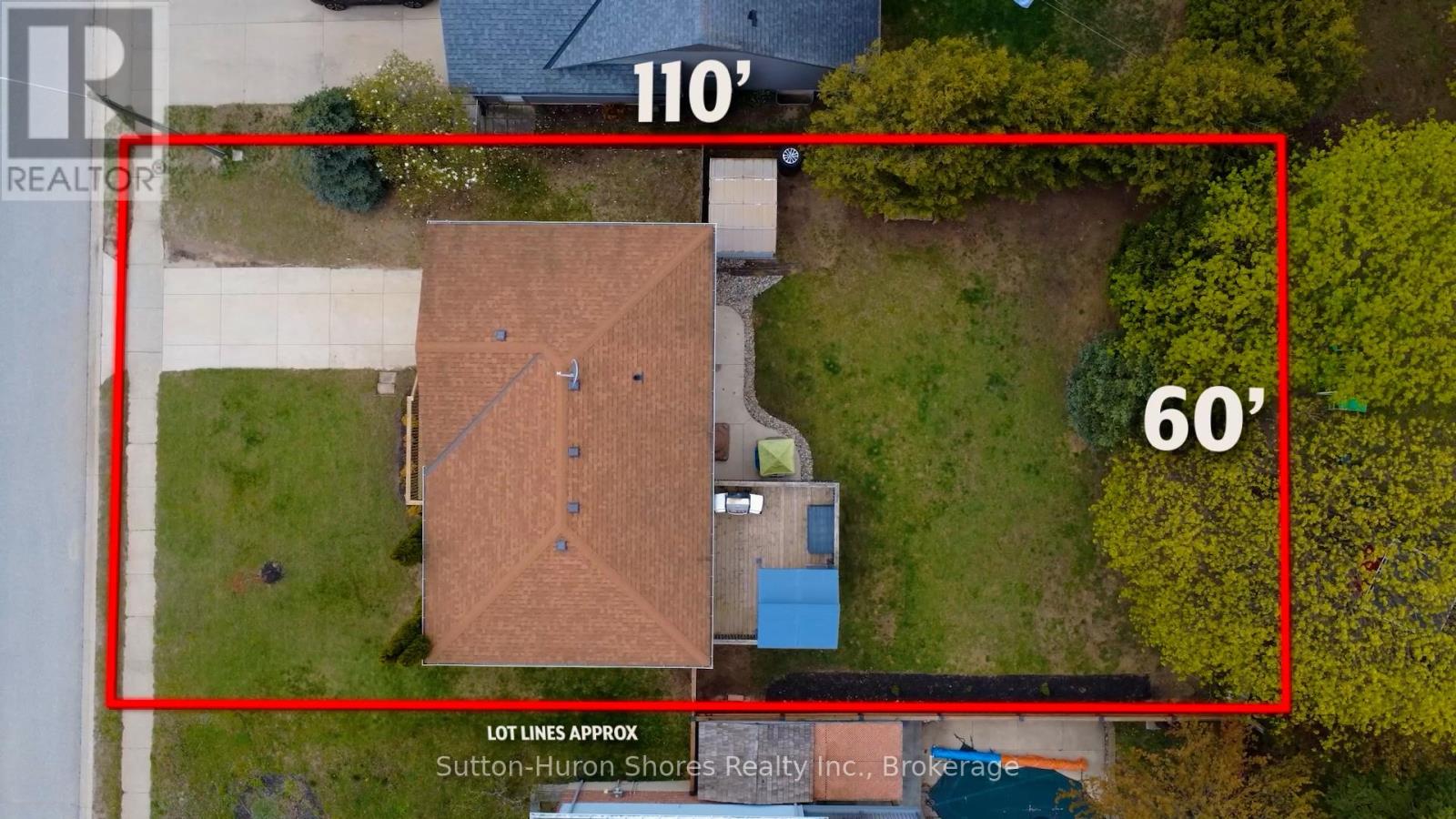 781 Bradford Street, Saugeen Shores, Ontario N0H 2C4 - Photo 2 - X13139722