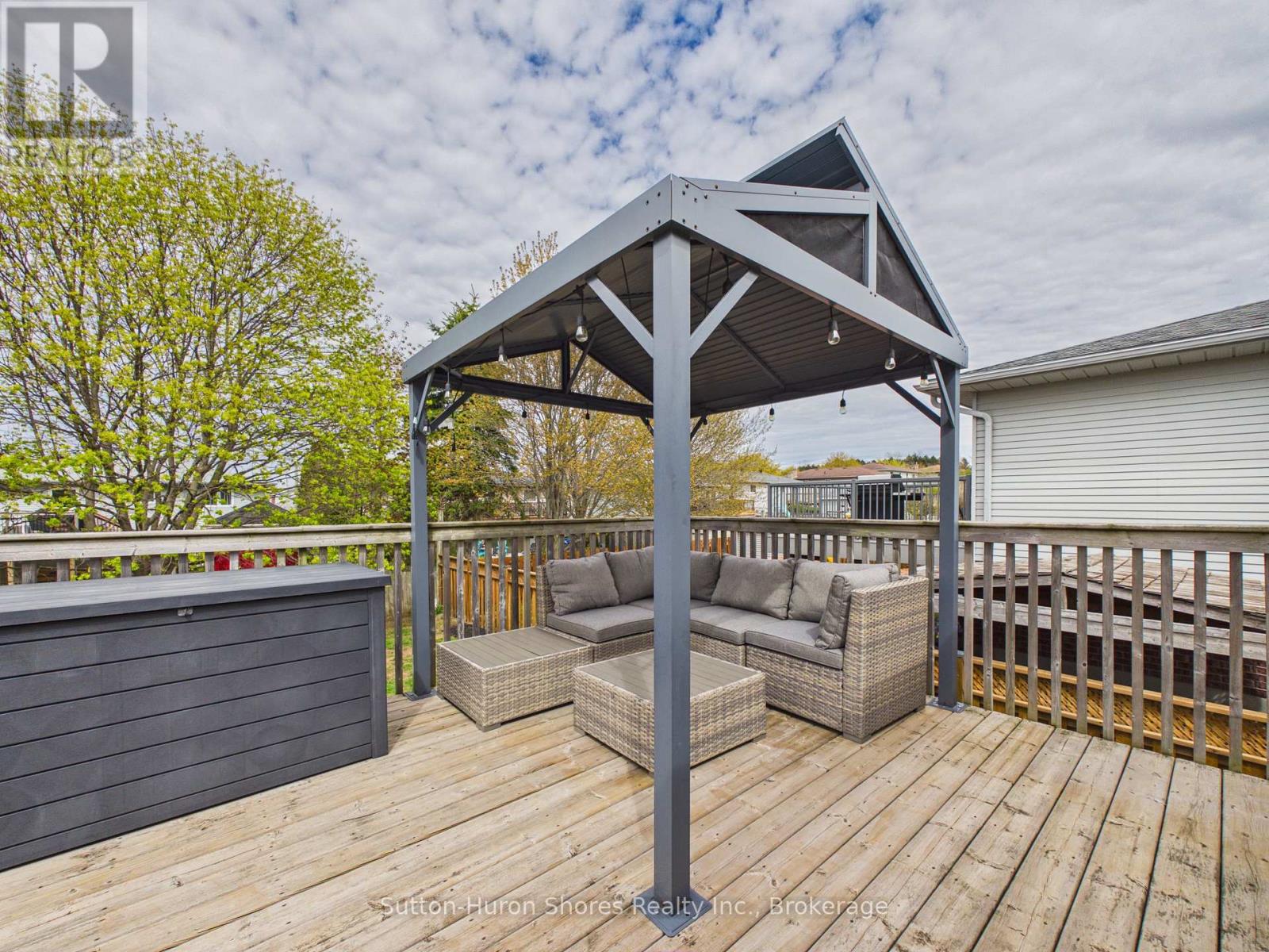 781 Bradford Street, Saugeen Shores, Ontario N0H 2C4 - Photo 7 - X13139722