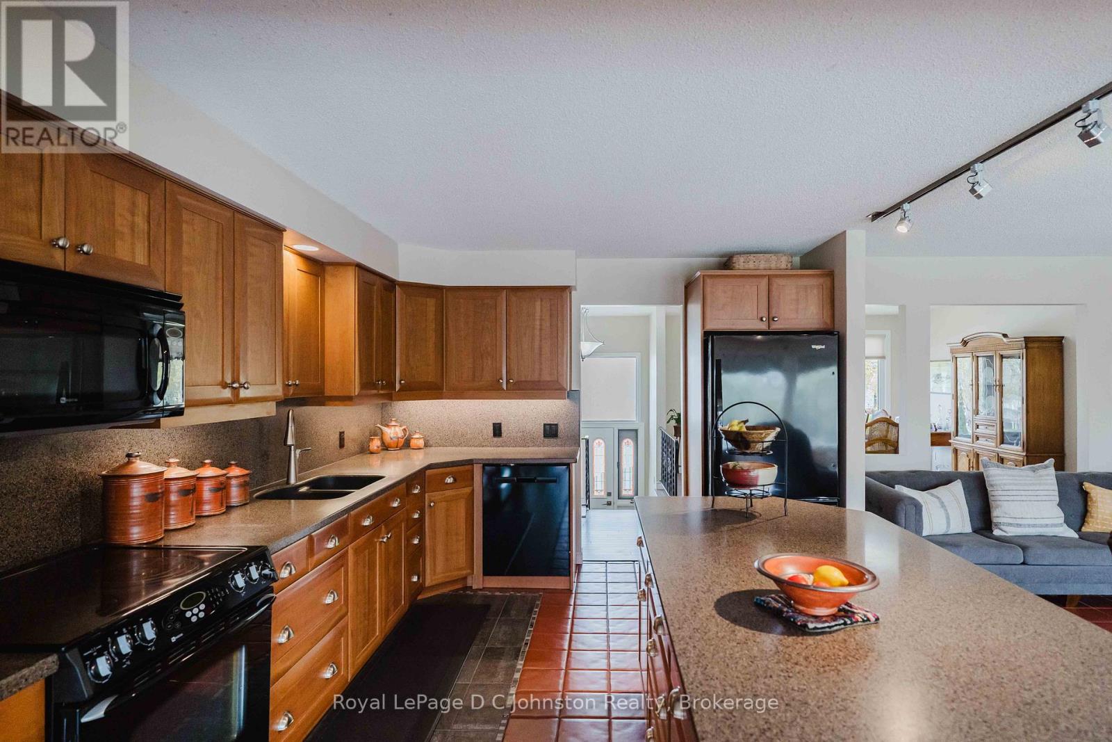 343 Maple Drive, Saugeen Shores, Ontario N0H 2C4 - Photo 7 - X13140744