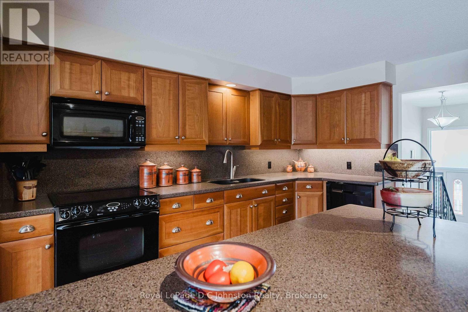 343 Maple Drive, Saugeen Shores, Ontario N0H 2C4 - Photo 8 - X13140744