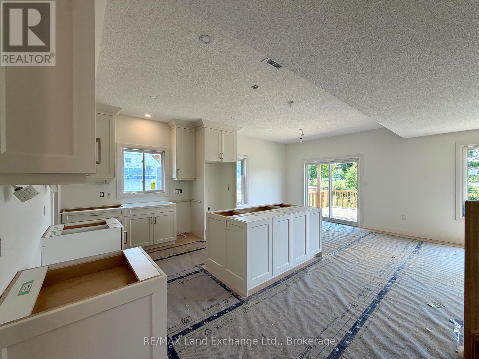 382 Frances Street, Saugeen Shores, Ontario N0H 2C3 - Photo 6 - X13150696