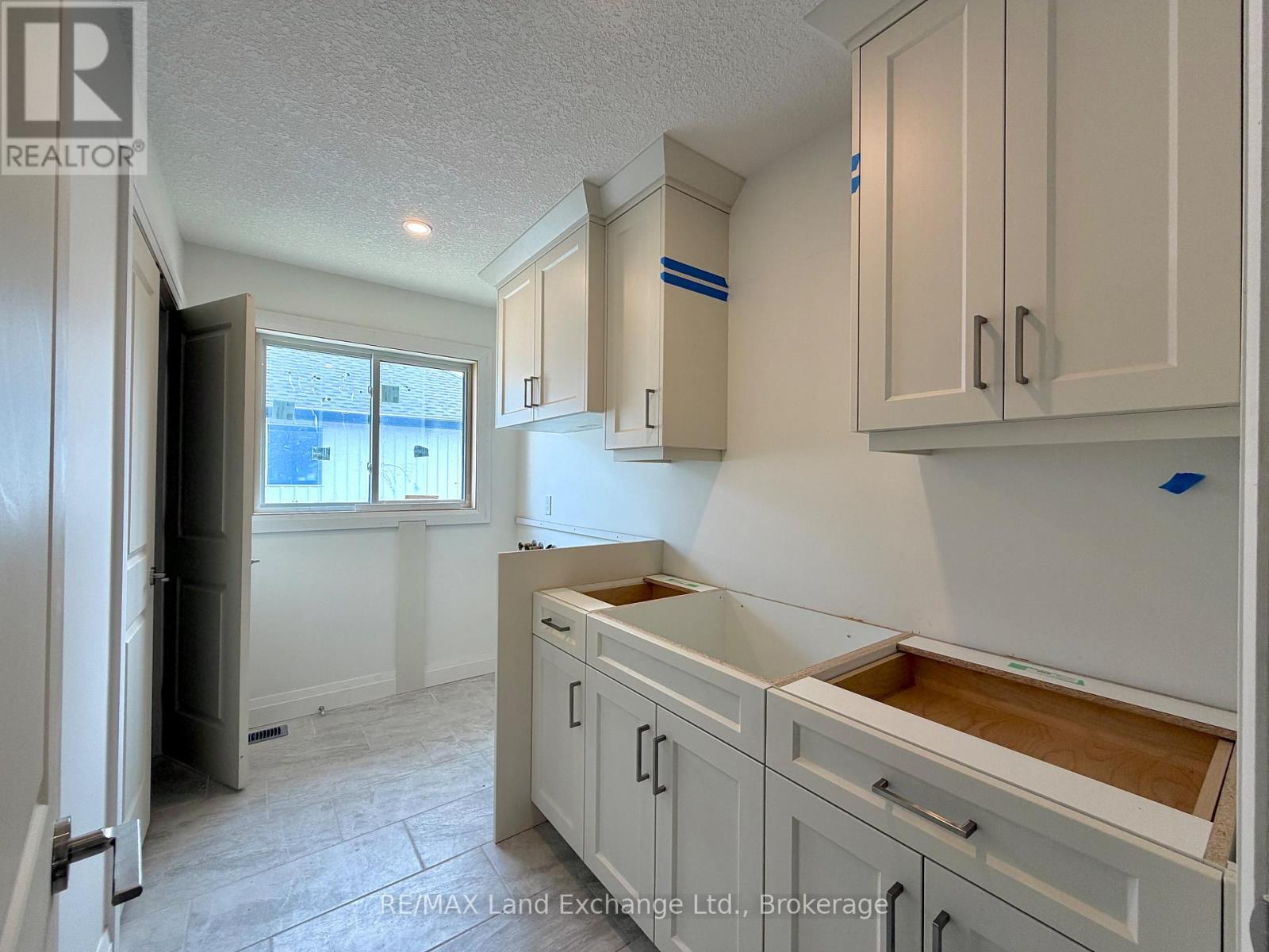 382 Frances Street, Saugeen Shores, Ontario N0H 2C3 - Photo 7 - X13150696