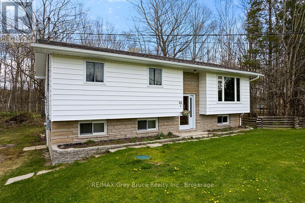 46 Maple Golf Crescent, Northern Bruce Peninsula, Ontario N0H 2R0 - Photo 4 - X13154046