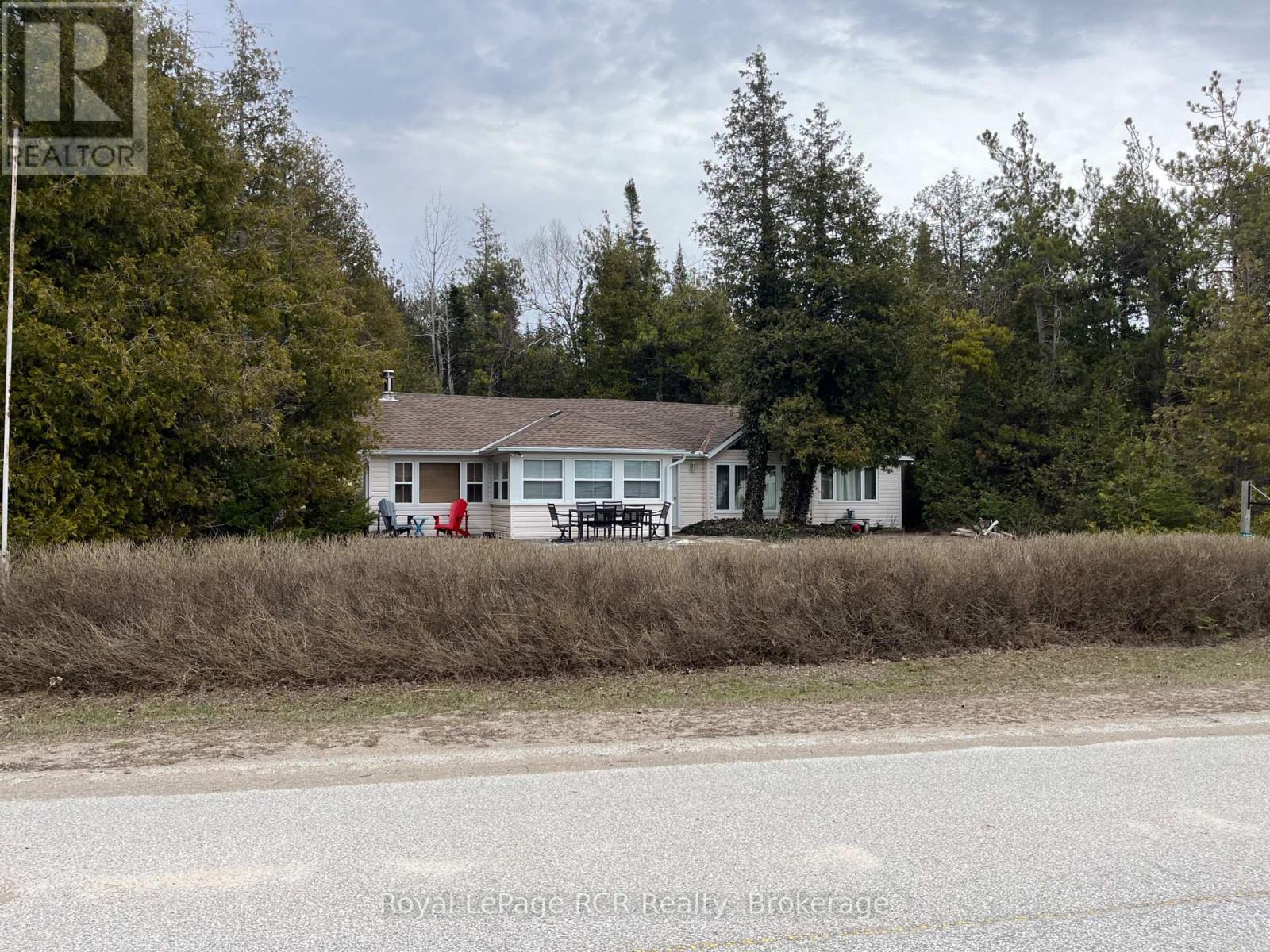 1371 2nd Avenue, Native Leased Lands, Ontario N0H 2L0 - Photo 2 - X13159772