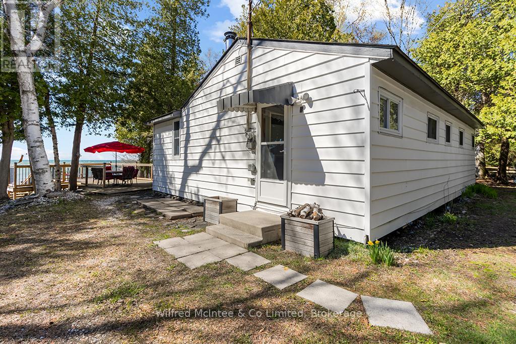 917 Bruce Road 13 Road, Native Leased Lands, Ontario N0H 2L0 - Photo 3 - X13163036