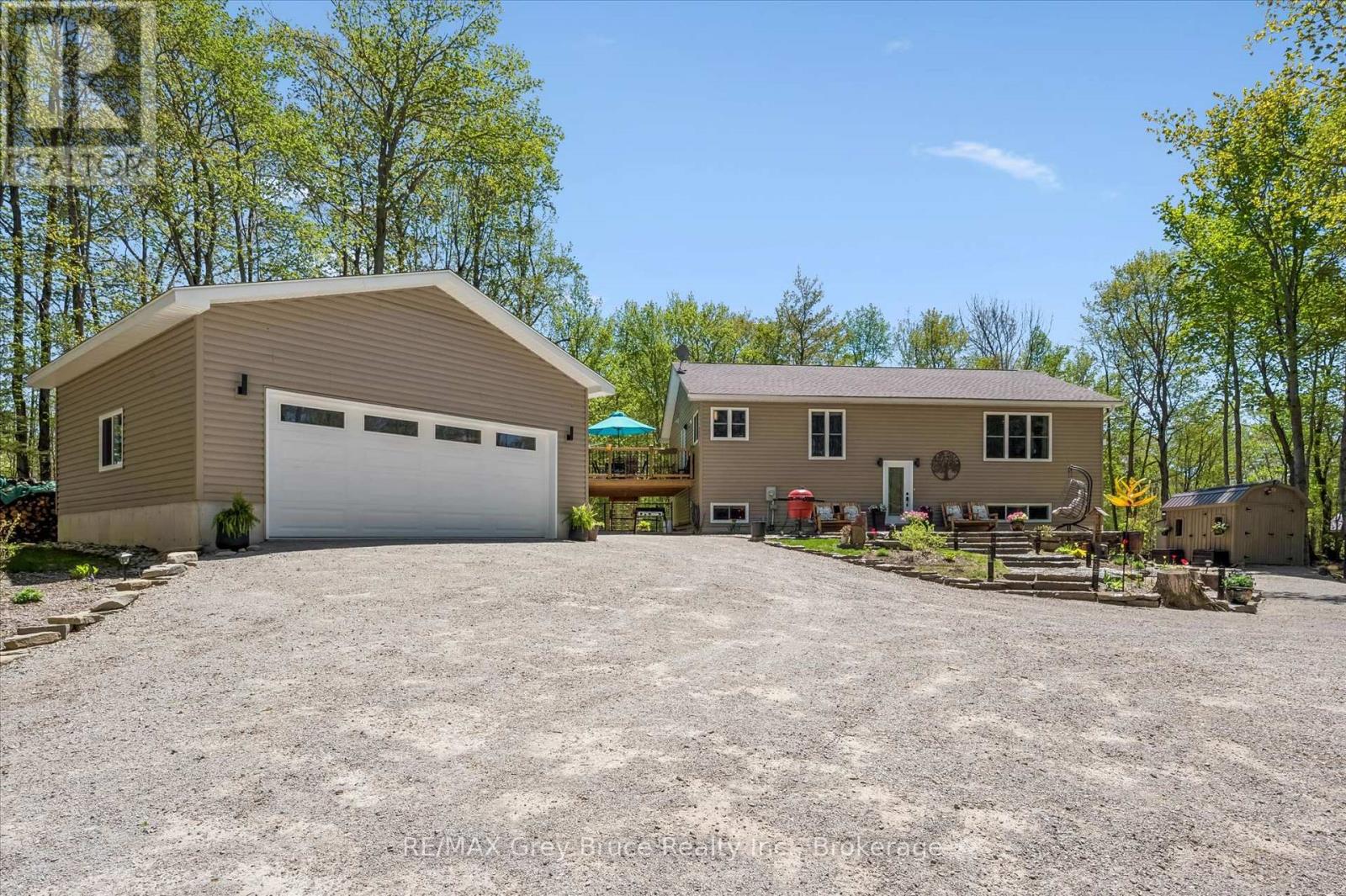50 Creek Side Crescent, South Bruce Peninsula, Ontario N0H 2T0 - Photo 2 - X13166570
