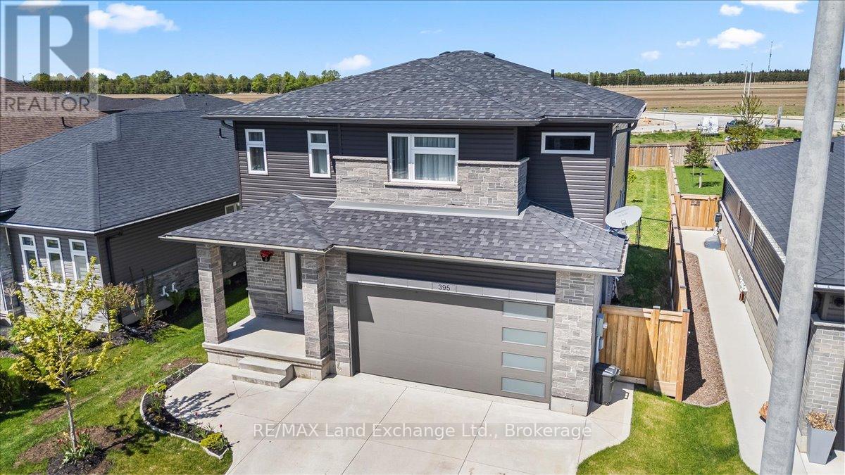 395 Mary Rose Avenue, Saugeen Shores, Ontario N0H 2C3 - Photo 2 - X13169272