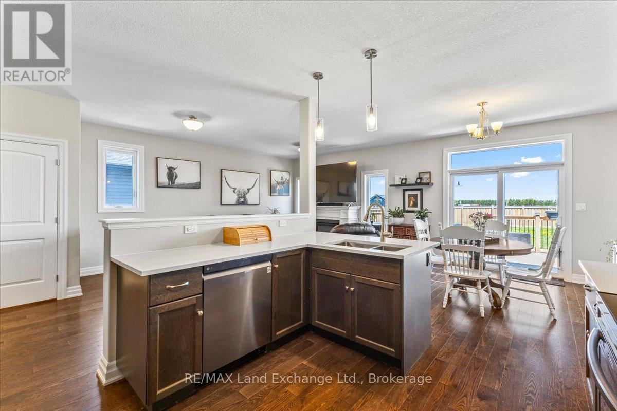 395 Mary Rose Avenue, Saugeen Shores, Ontario N0H 2C3 - Photo 8 - X13169272
