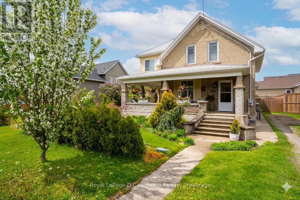 111 Albert Street N, Saugeen Shores, Ontario N0H 2L0 - Photo 2 - X13172846
