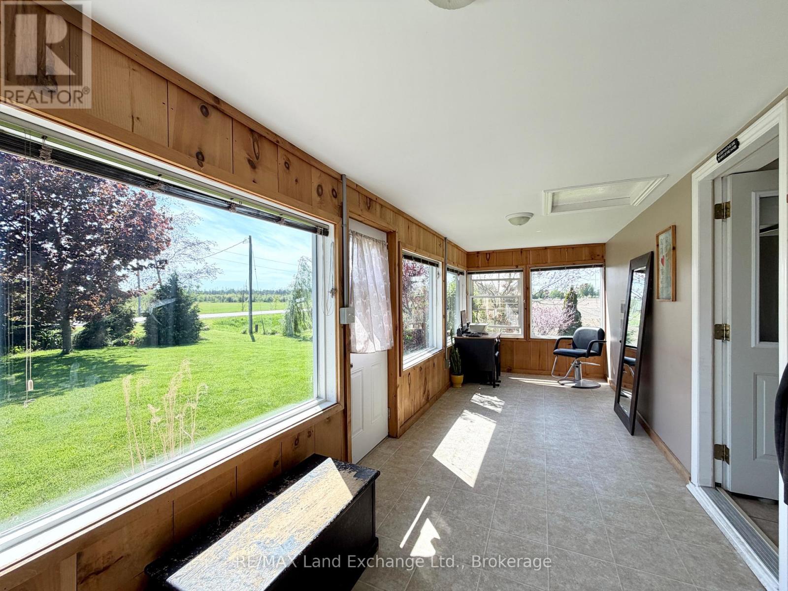 1676 Bruce-Saugeen Townline, Saugeen Shores, Ontario N0H 2C5 - Photo 4 - X13173310