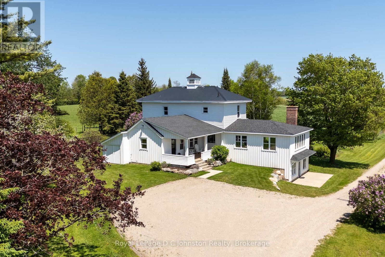 1565 B Line, Arran-Elderslie, Ontario N0H 2L0 - Photo 1 - X13182584