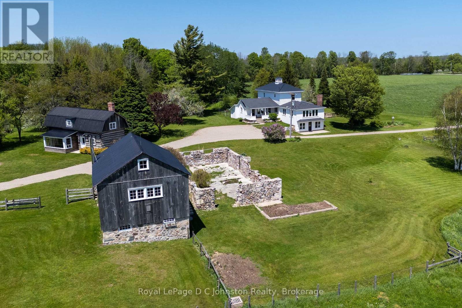 1565 B Line, Arran-Elderslie, Ontario N0H 2L0 - Photo 6 - X13182584