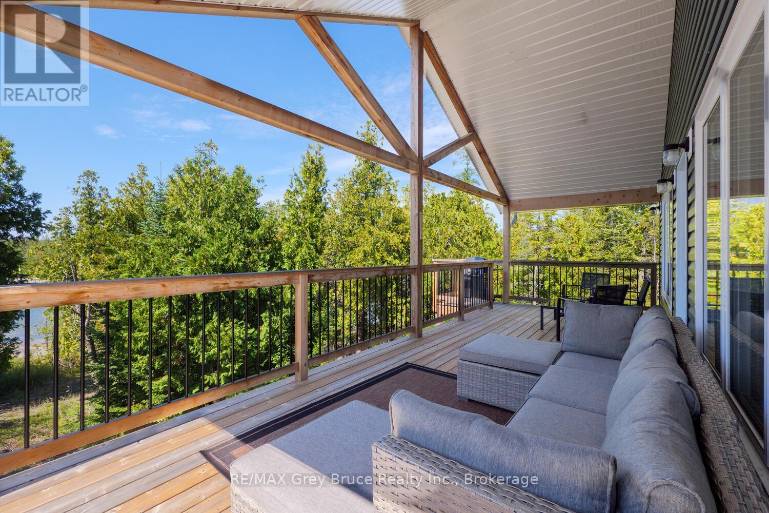 38 Bay Shore Avenue S, Northern Bruce Peninsula, Ontario N0H 2R0 - Photo 5 - X13188870