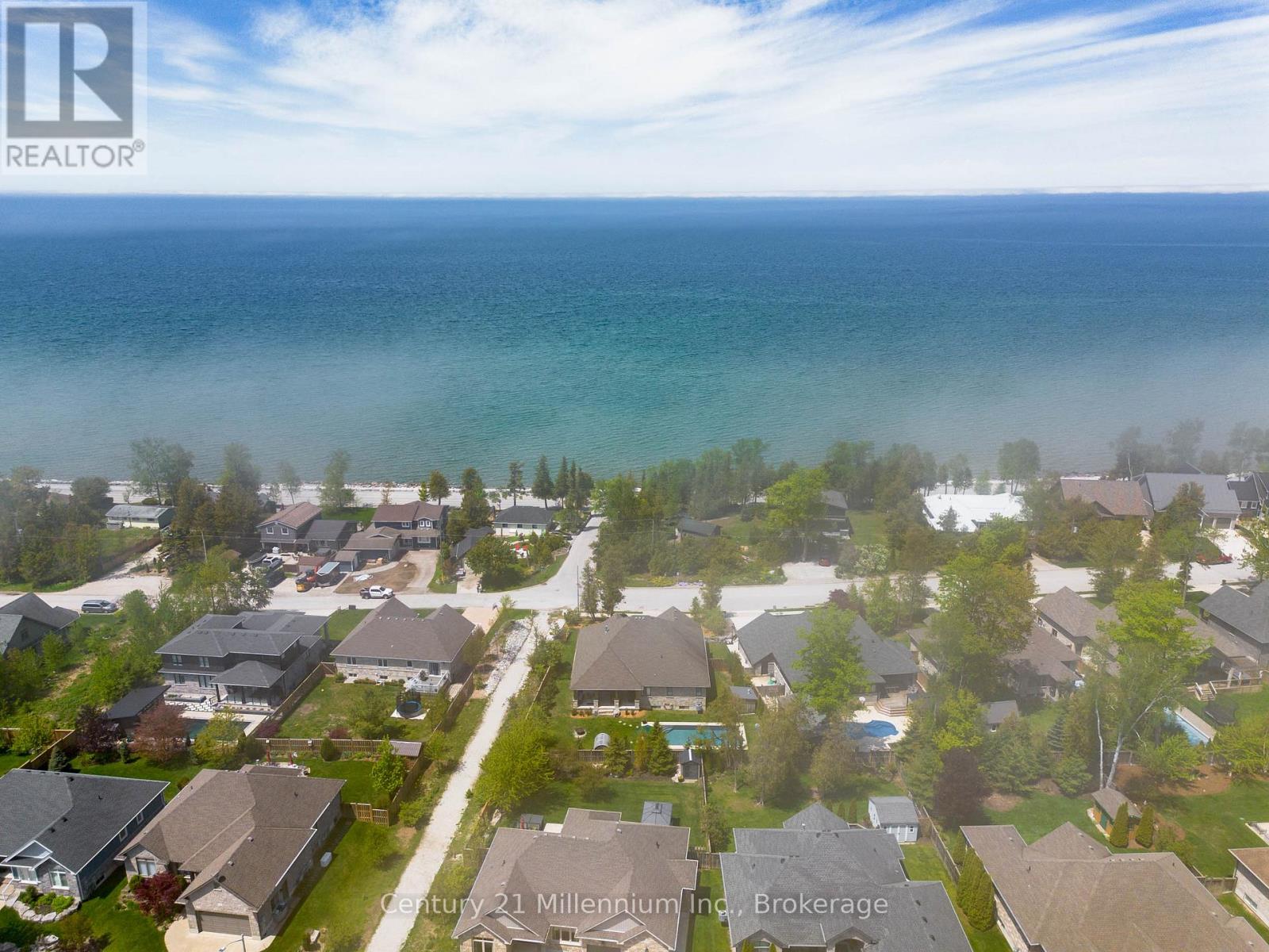 46 Fenton Drive, Saugeen Shores, Ontario N0H 2C6 - Photo 4 - X13196994