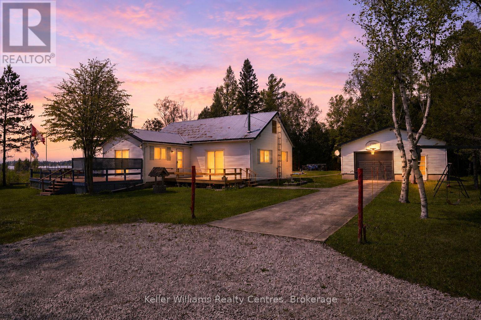 621 Huron Road, South Bruce Peninsula, Ontario N0H 2T0 - Photo 2 - X13210826