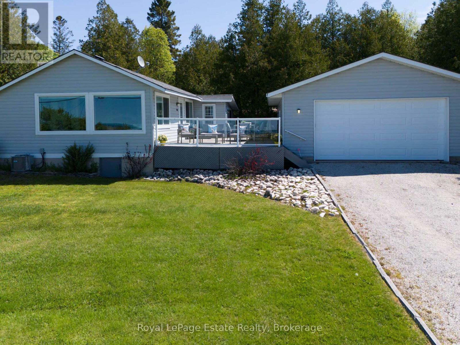 1021 Lakeshore Boulevard N, South Bruce Peninsula, Ontario N0H 2G0 - Photo 8 - X13211524