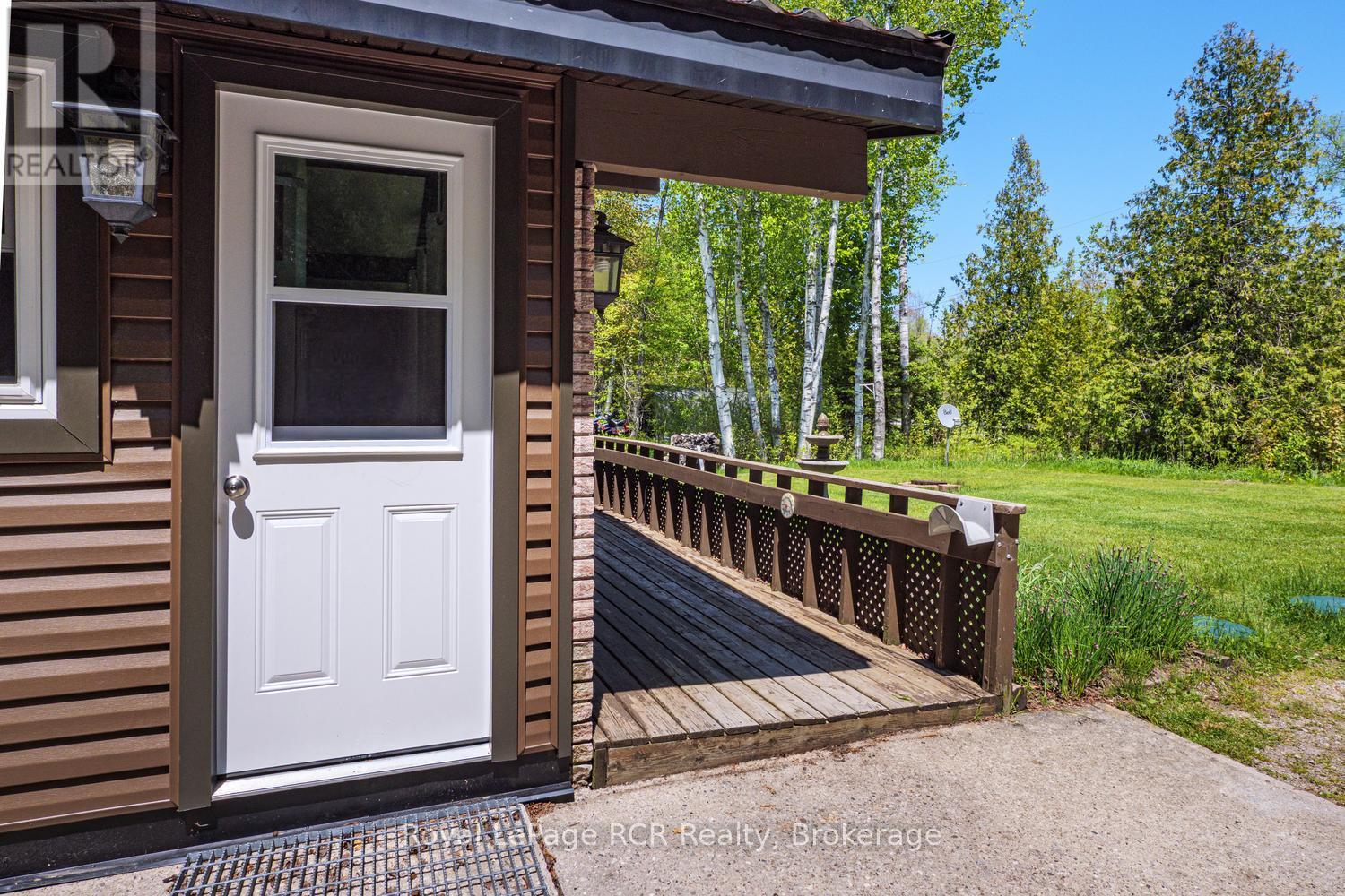 296 Bryant Street, South Bruce Peninsula, Ontario N0H 2T0 - Photo 7 - X13228236