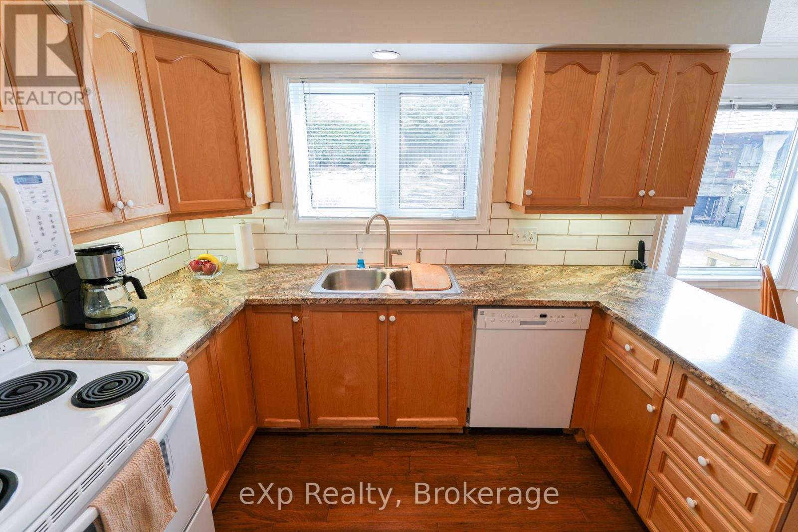 8 Sandpiper Court, Saugeen Shores, Ontario N0H 2L0 - Photo 8 - X13232198