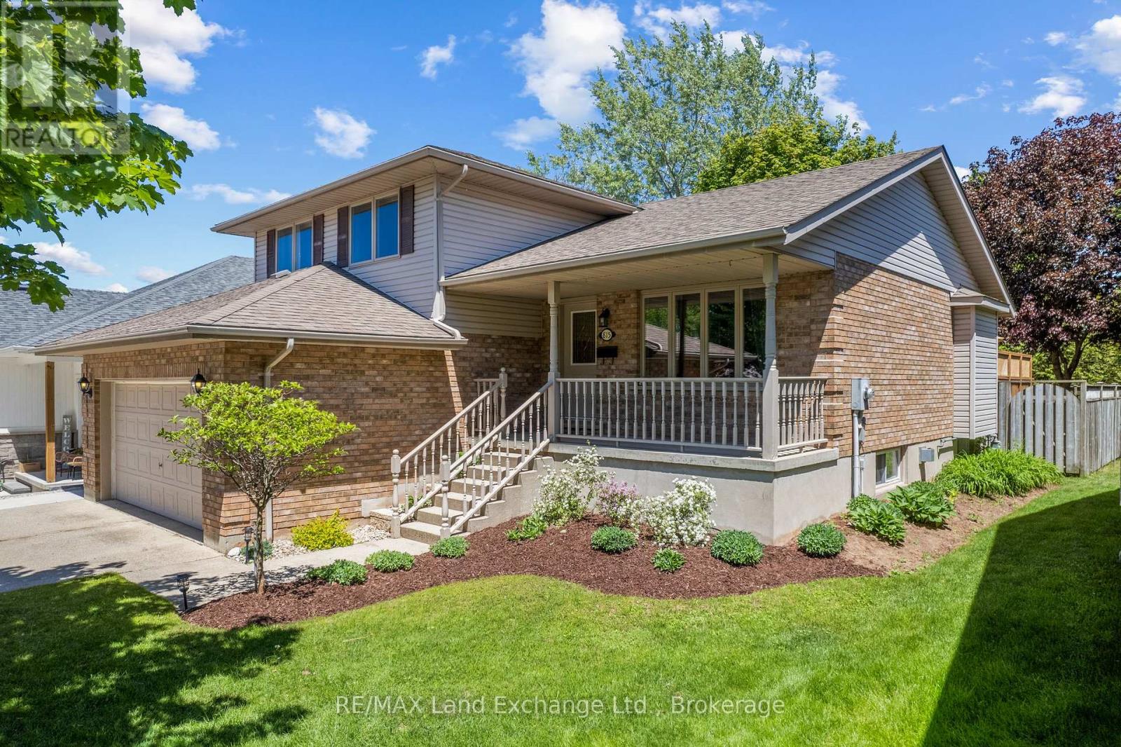 815 Market Street, Saugeen Shores, Ontario N0H 2C4 - Photo 1 - X13246312