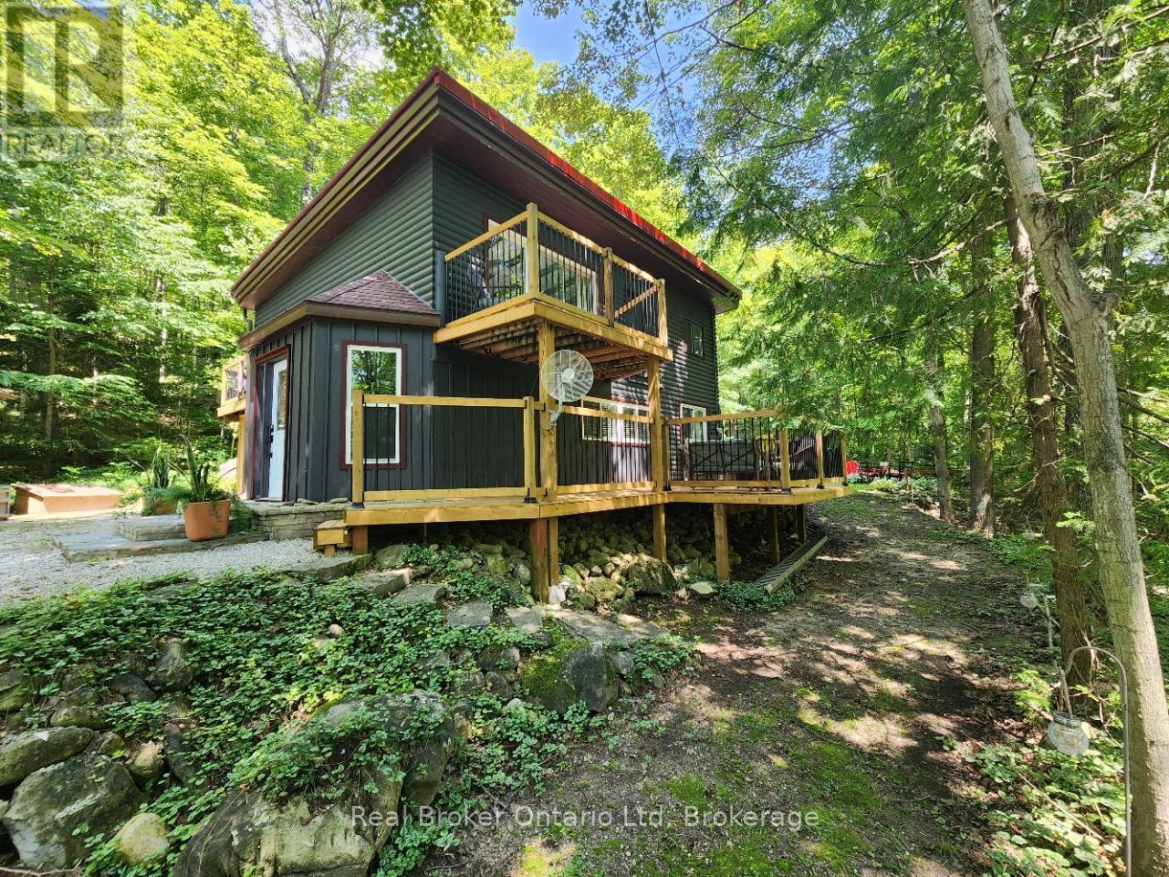 12 7th Avenue, South Bruce Peninsula, Ontario N0H 2T0 - Photo 3 - X13247290