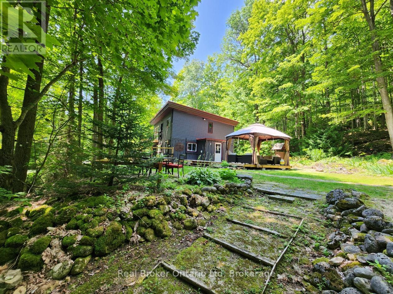 12 7th Avenue, South Bruce Peninsula, Ontario N0H 2T0 - Photo 6 - X13247290