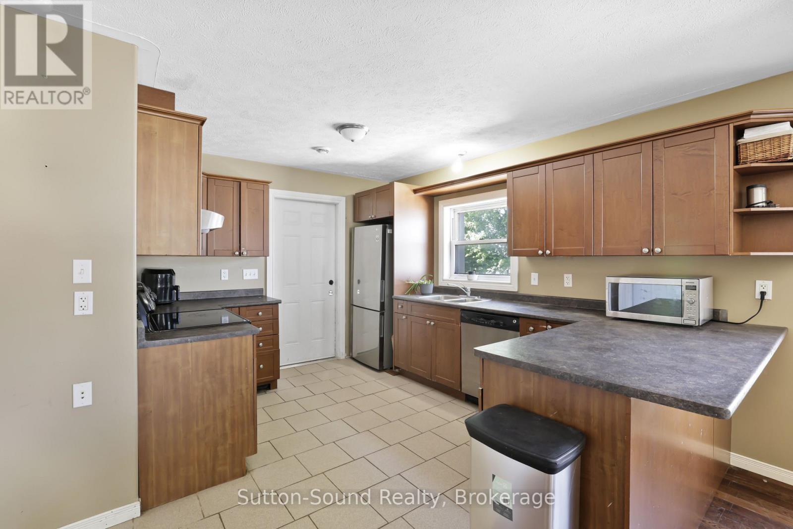 7182 Highway 21, Arran-Elderslie, Ontario N0H 1A0 - Photo 8 - X13250094