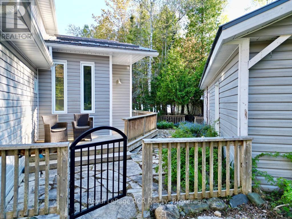 1166 Dorcas Bay Road, Northern Bruce Peninsula, Ontario N0H 2R0 - Photo 6 - X13229080